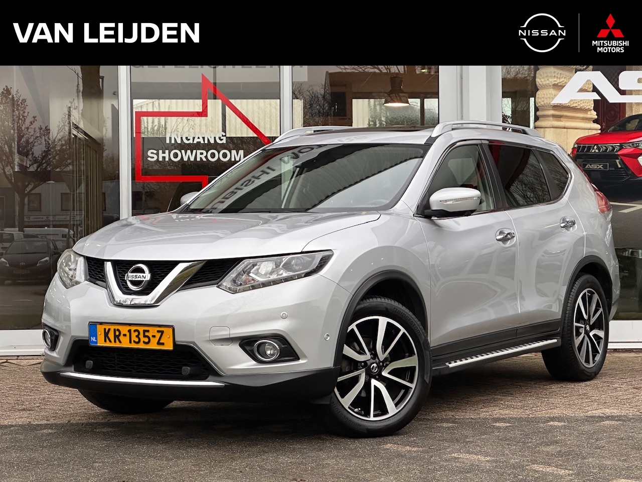 NISSAN X-Trail 1.6 DIG-T 163pk Tekna | 1.800 Trekgewicht | Trekhaak | Leder | Panoramadak | Navigatie | 360-camera