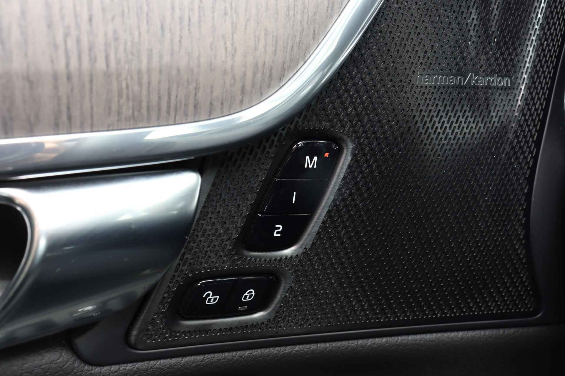 Volvo V90 T6 AWD Recharge Inscription - Panorama/schuifdak - IntelliSafe Assist & Surround - Harman/Kardon audio - Adaptieve LED koplampen - Parkeercamera achter - Verwarmde voorstoelen & stuur - Parkeersensoren voor & achter - Elektr. bedienb. voorstoelen met geheugen - Standkachel - 19' LMV - 21/33