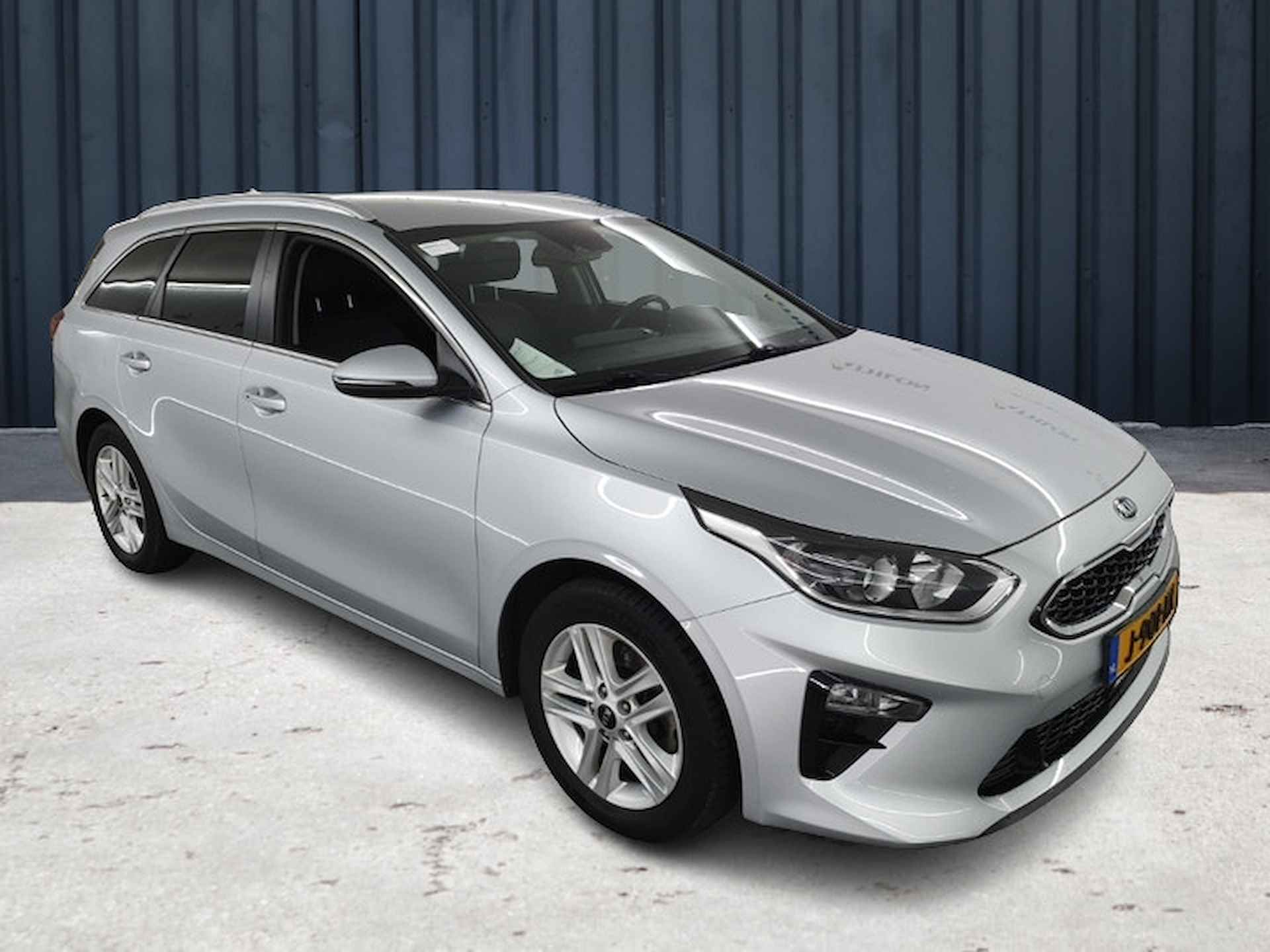 Kia Ceed Sportswagon 1.0 T-GDi DynamicPlusLine (120 PK) 1e-Eigen, Kia-Dealer-Onderh, 12-Mnd-Bovag, Nl-Auto, Achteruitrijcamera, Navigatie/Apple-Carplay/Android-Auto Keyless-Entry, Parkeer-Sensoren, Privacy-Glas - 3/20