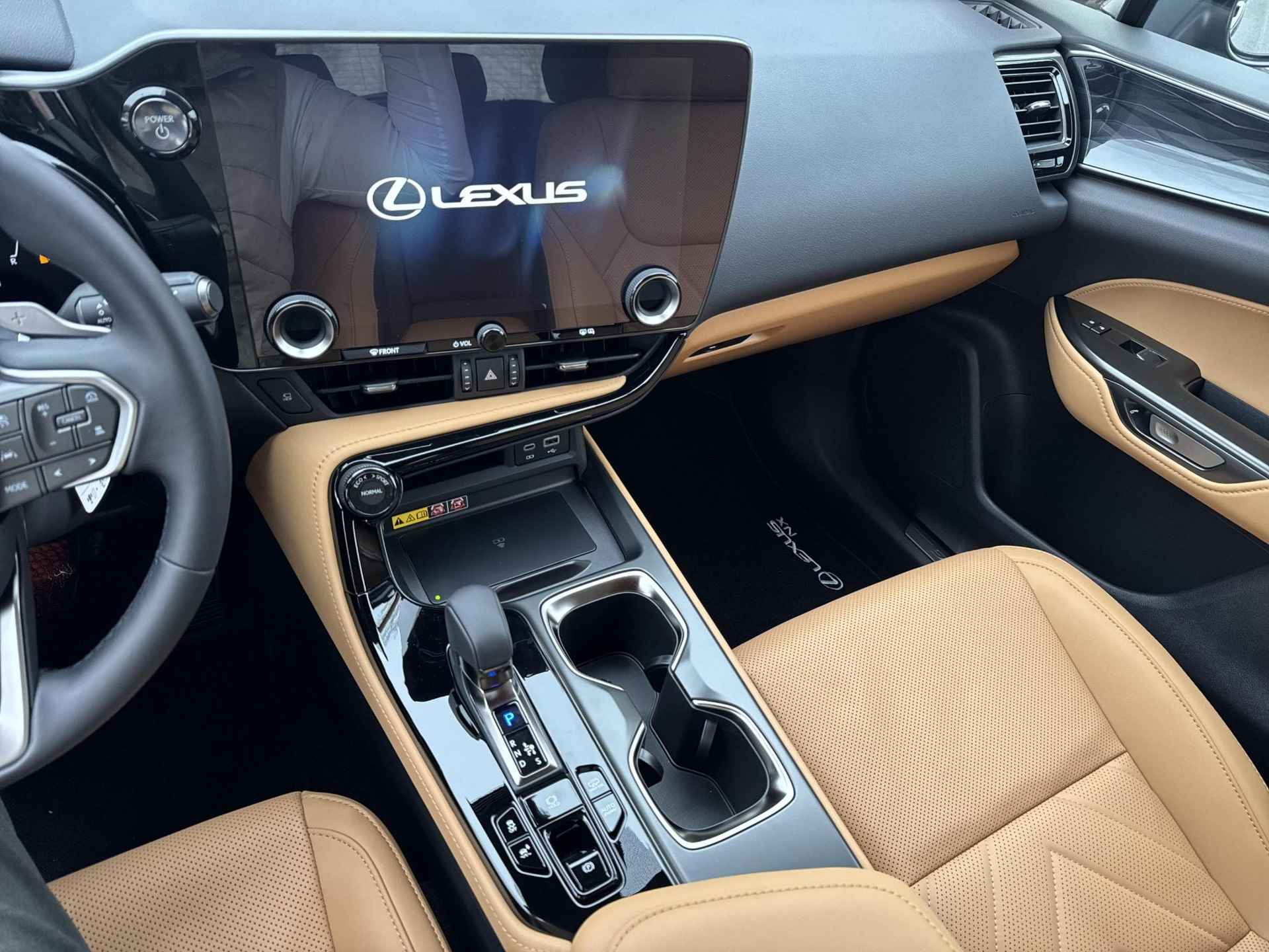 Lexus NX 450h+ AWD Luxury Line | 06-10141018 Voor meer informatie - 19/43