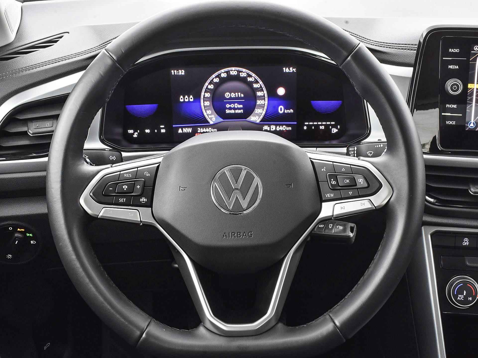 Volkswagen T-Roc 1.0 TSI 110pk Life | Camera | ACC | Navigatie | Apple CarPlay | Draadloze Telefoonlader | P-Sensoren | 16"Velgen | Garantie t/m 21-06-2027 of 100.000km - 20/35