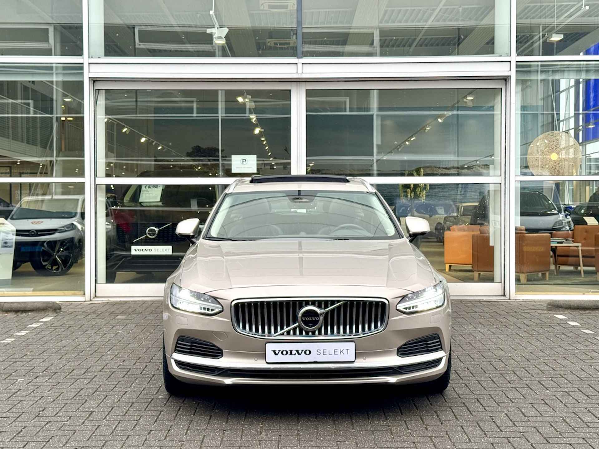 Volvo V90 T6 398PK Ultimate Bright| Luchtvering| B&W Sound| Panodak| Adap. - 2/34