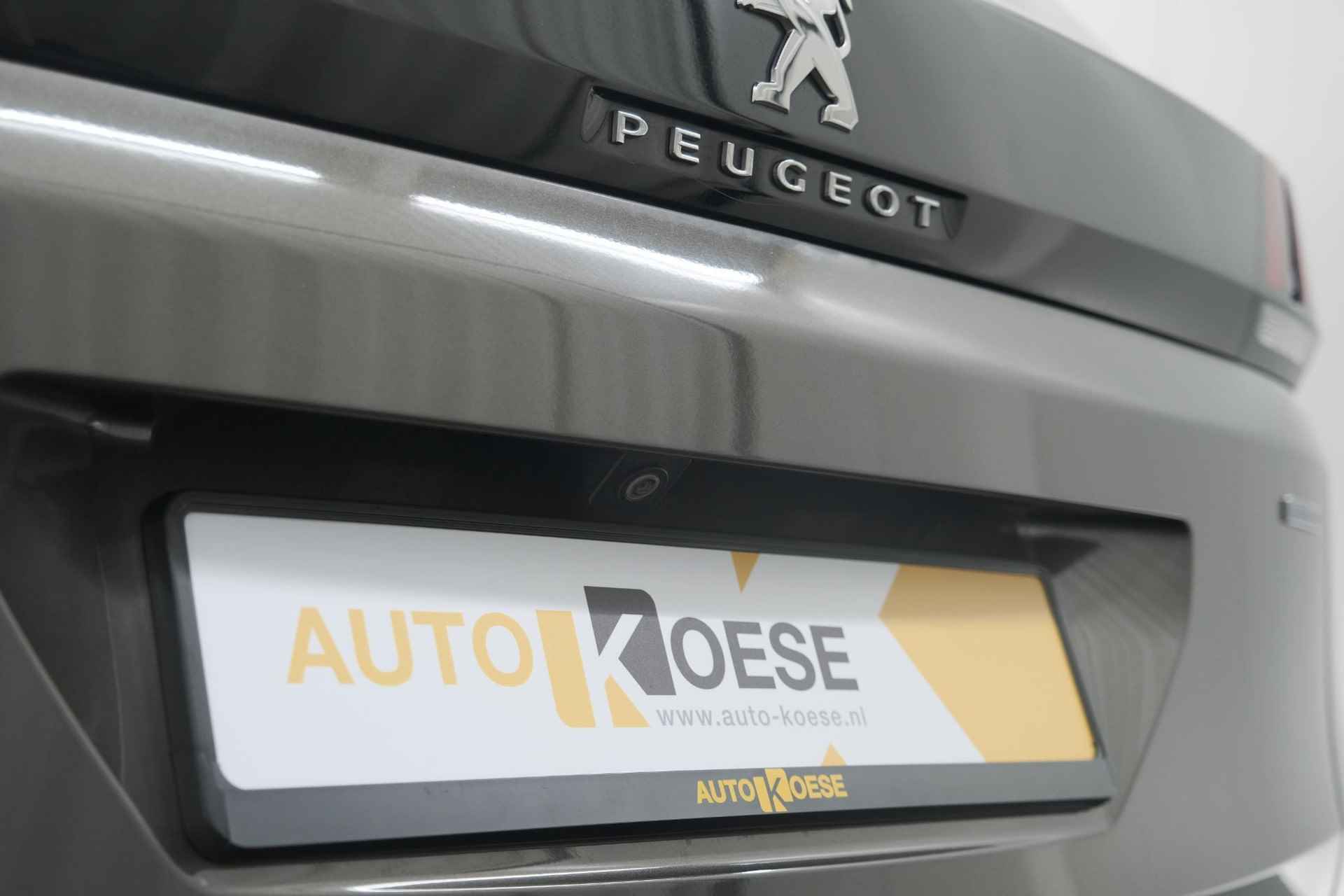 Peugeot 3008 PureTech 130 EAT6 Allure | Camera | Navigatie | Apple Carplay | Parkeersensoren - 5/79