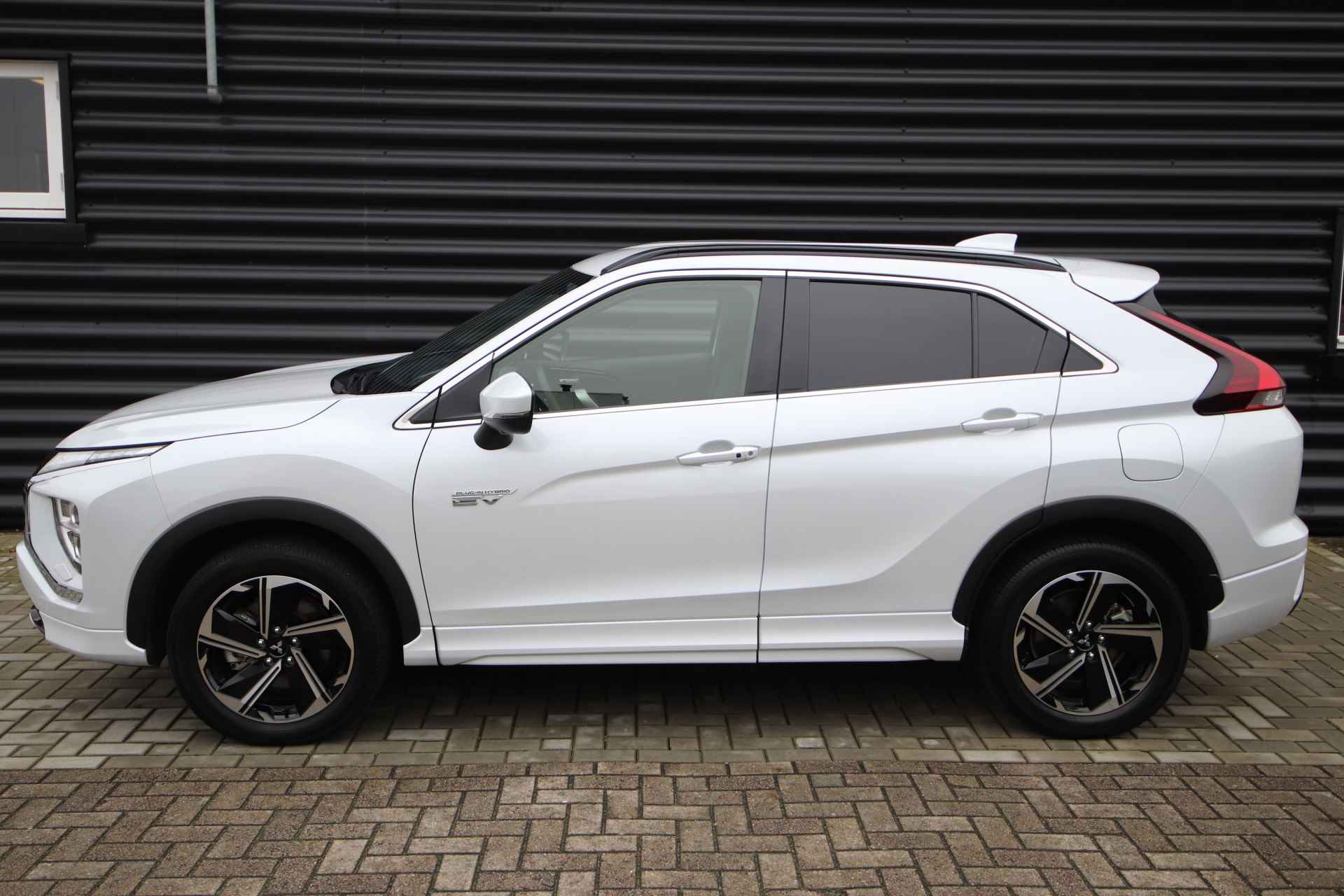 Mitsubishi Eclipse Cross 2.4 PHEV Business Executive NL-Auto, Adaptive Cruise - 20/84