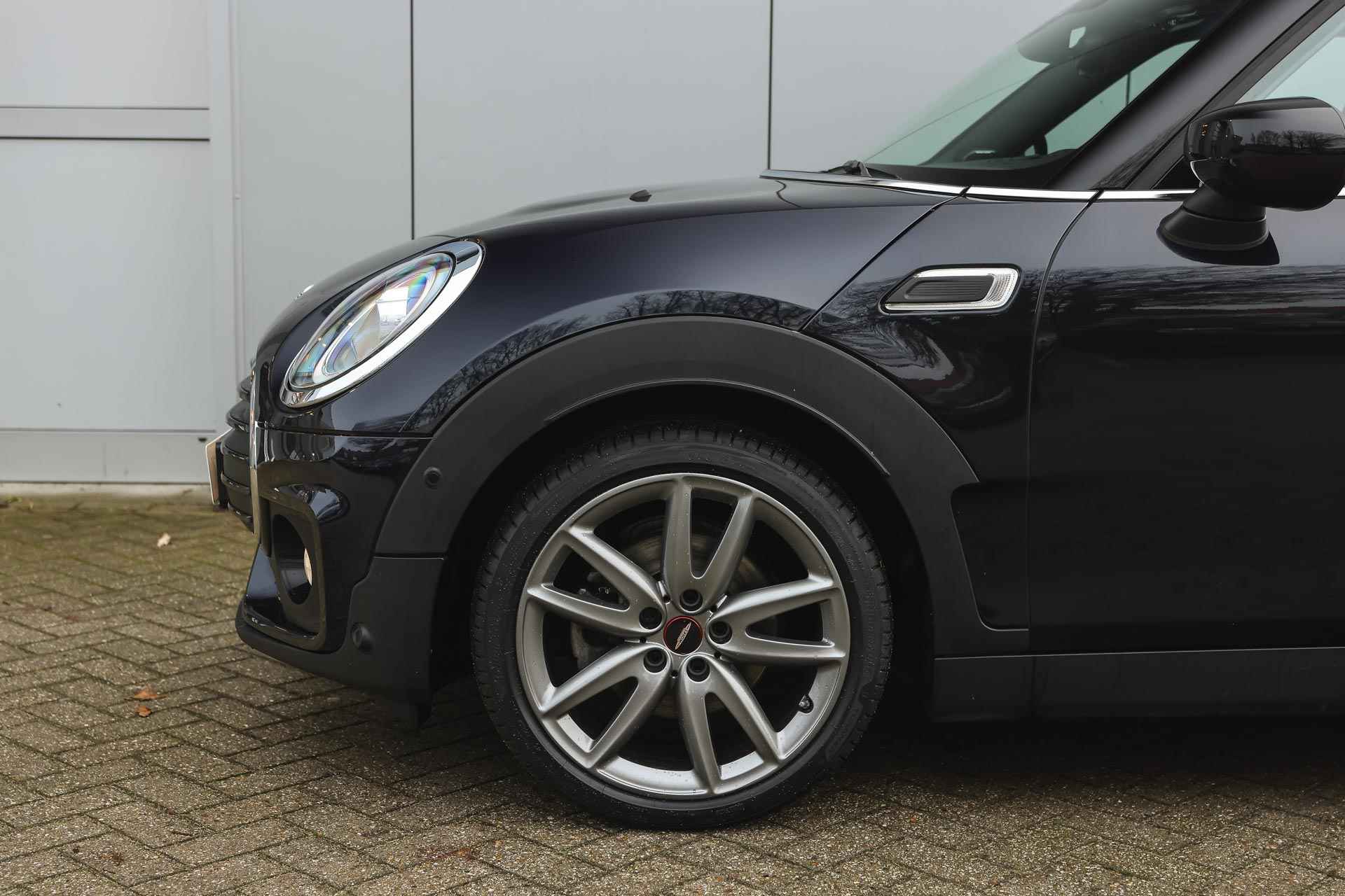 MINI Clubman Cooper Automaat / JCW Trim Pakket / Panoramadak / Stoelverwarming / LED / Park Assistant / Harman Kardon / Cruise Control - 6/33