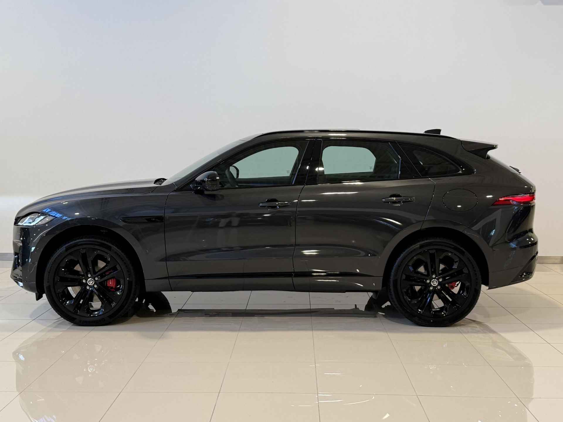 Jaguar F-PACE 2.0 P400e PHEV R-Dynamic SE 90th Ann. Edition | Last of Production | Uniek | Schuif/Kanteldak | Black Pack | Conf. Ambiance - 4/29