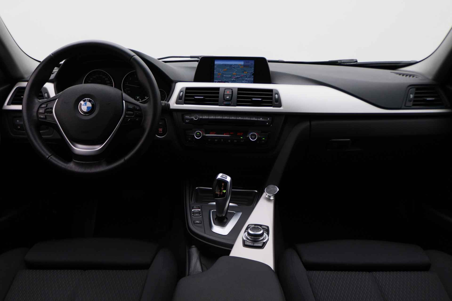BMW 3 Serie Touring 316i Executive Climate, Navigatie, Cruise, Bluetooth, PDC, 19'' - 2/45