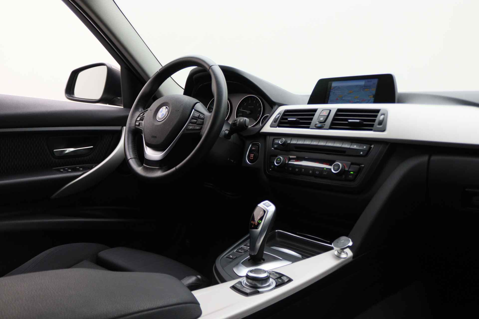 BMW 3 Serie Touring 316i Executive Climate, Navigatie, Cruise, Bluetooth, PDC, 19'' - 36/45