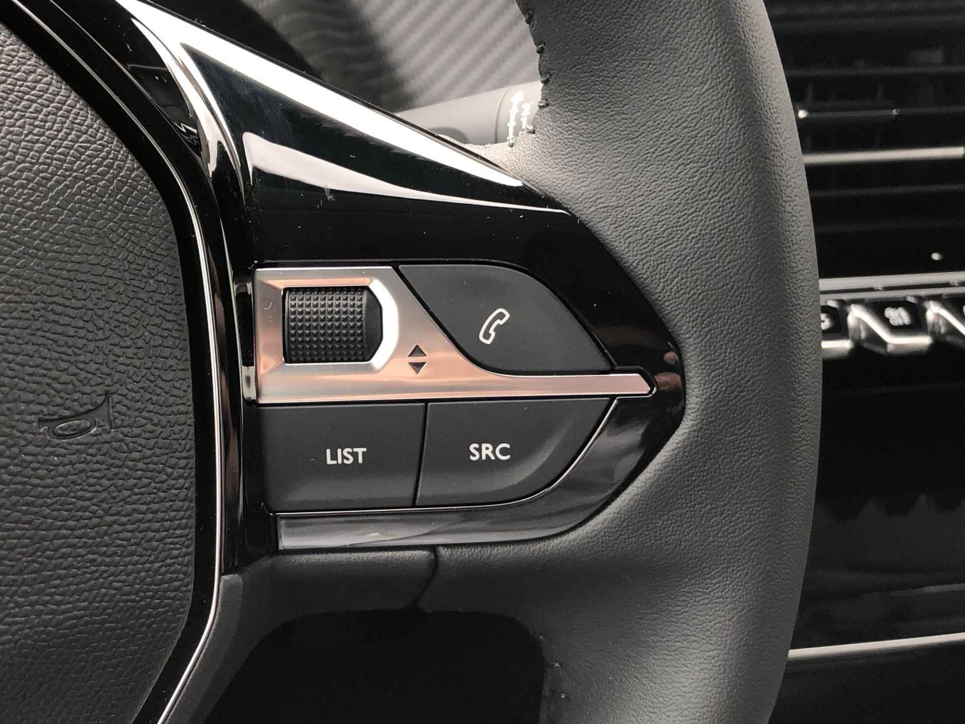 Peugeot 208 1.2 PureTech 100pk Allure | Cruise control  | Achteruitrijcamera | Navigatie | Apple carplay/Android auto - 16/25
