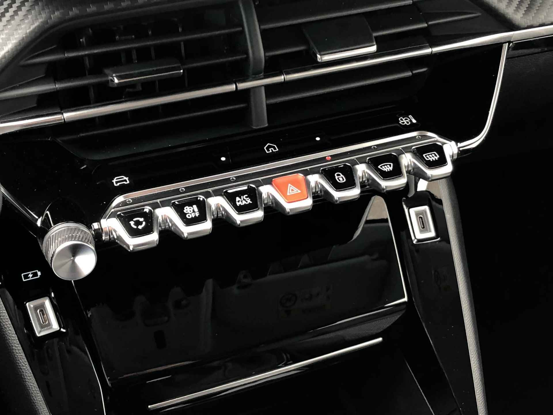 Peugeot 208 1.2 PureTech 100pk Allure | Cruise control  | Achteruitrijcamera | Navigatie | Apple carplay/Android auto - 23/25