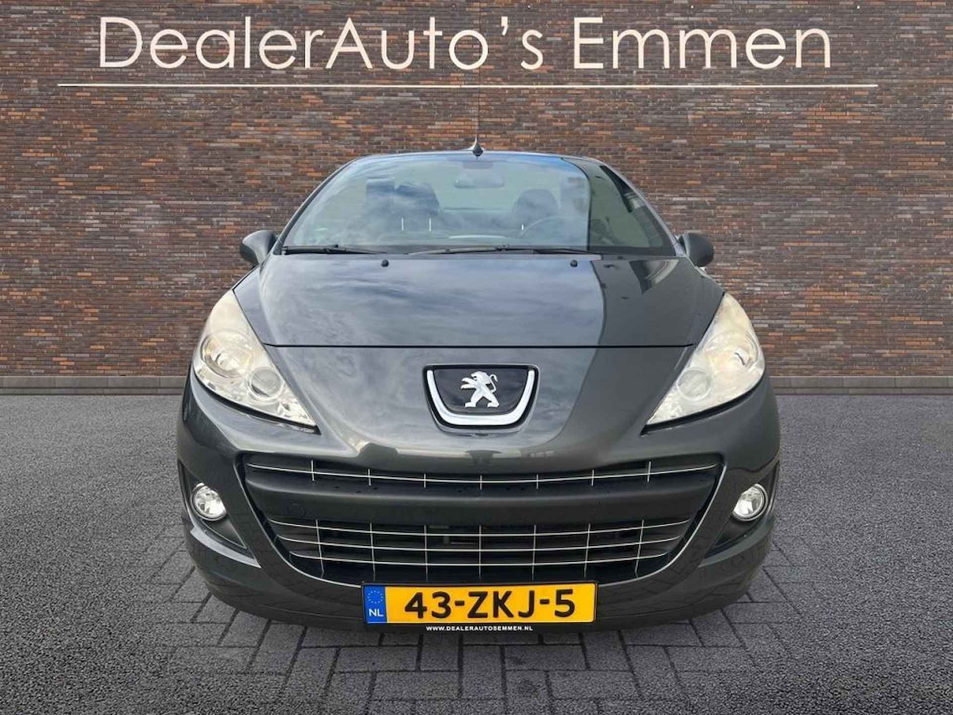 Peugeot 207 CC 1.6 VTi Griffe LEDER ECC LMV CRUISE 2013 - 8/19