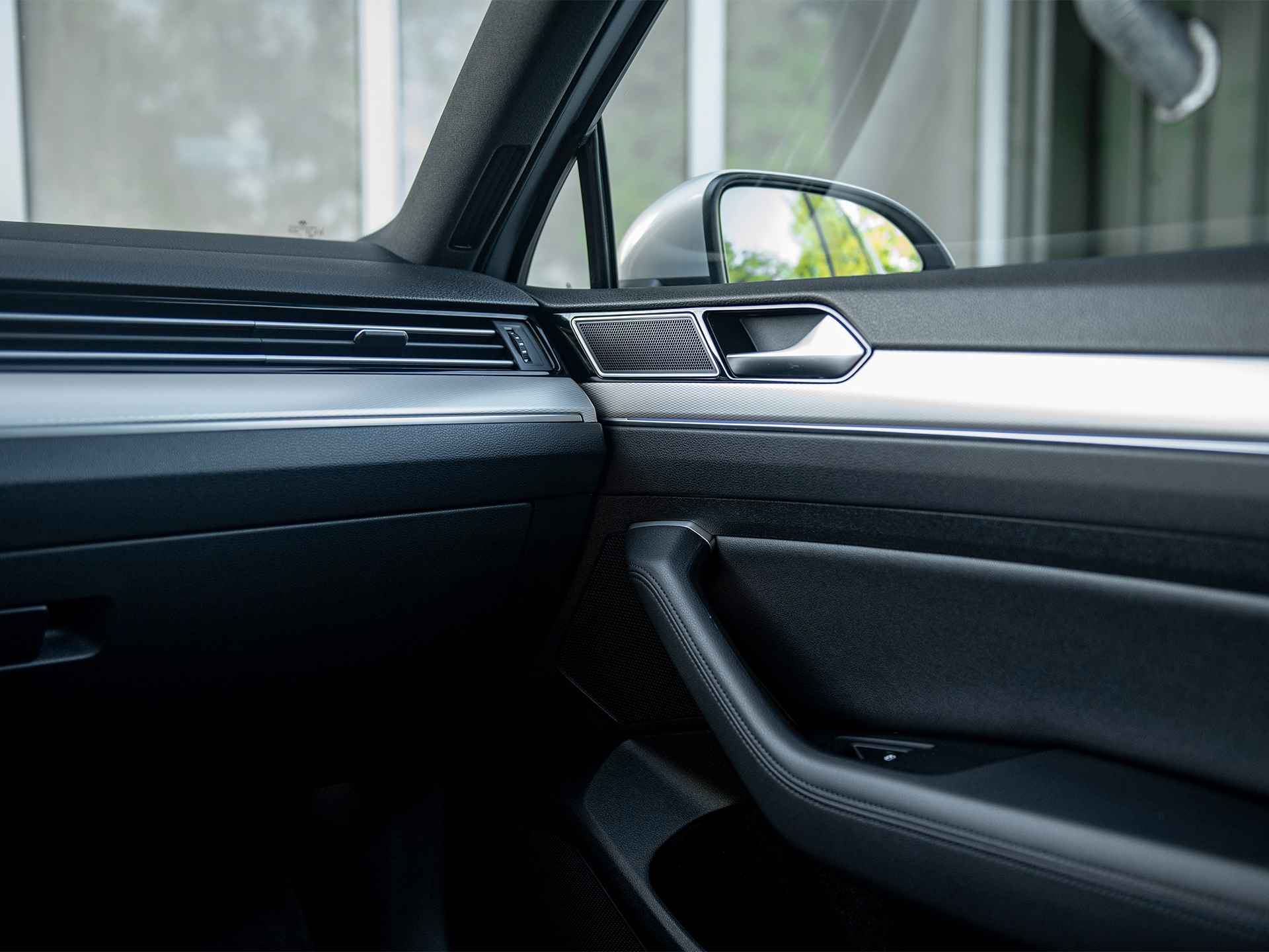 Volkswagen Passat Variant 1.4 TSI GTE Highline | Pano | Navi | Apple Carplay & Android Auto | Alcantara | ErgoComfort stoel | Trekhaak | Alarm | Adaptive Cruise Control | 18" LMV | Camera - 46/52