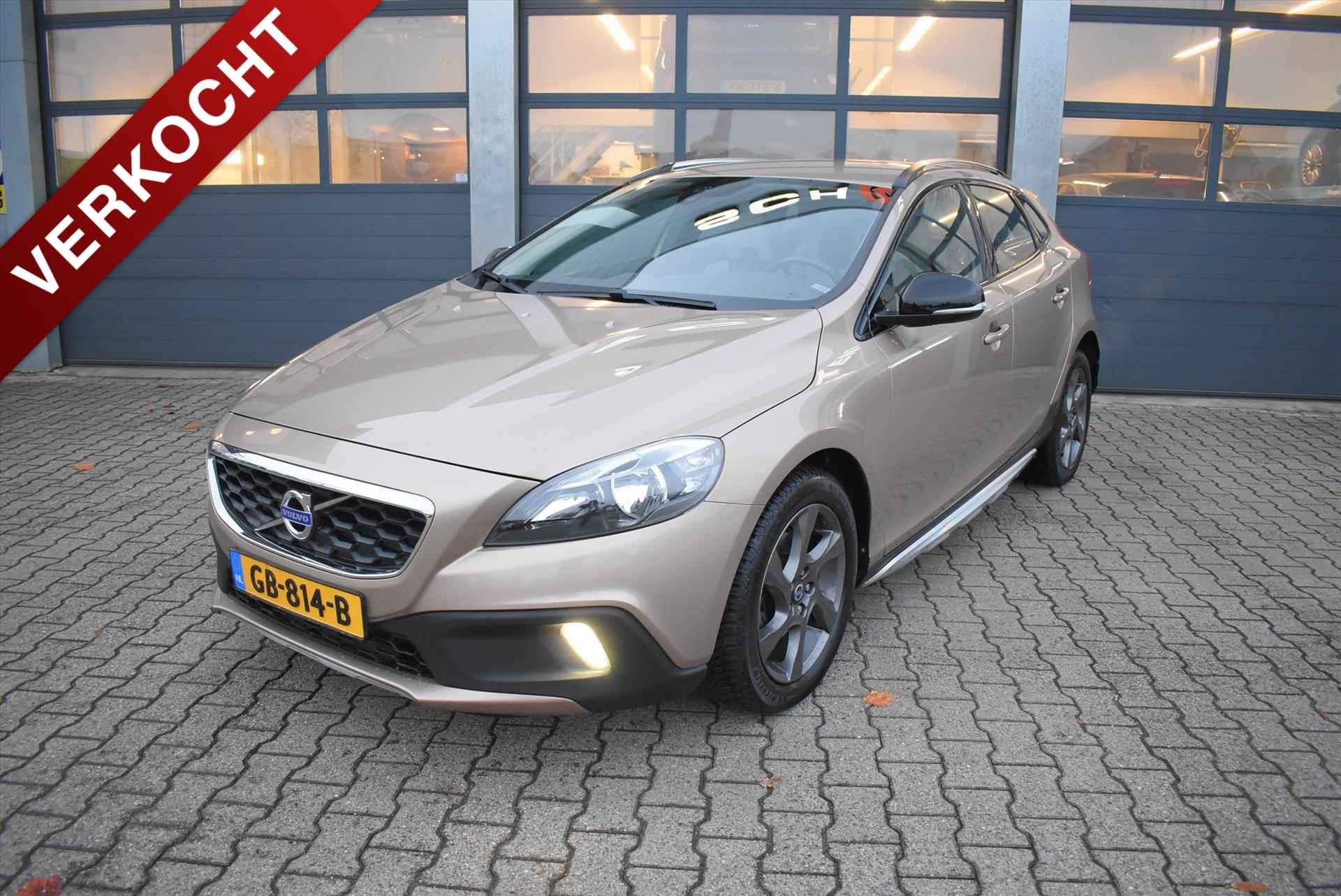 VOLVO V40 Cross Country 1.6 T4 180pk Summum - 1/37