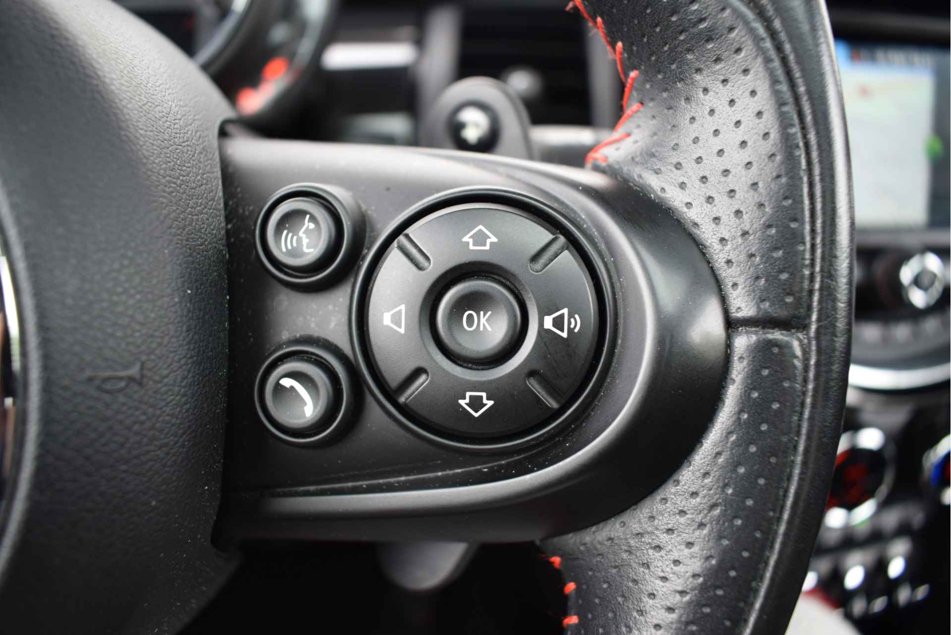 MINI Hatchback JCW Chili Automaat 232PK / Panoramadak / JCW Sportstoelen / Achteruitrijcamera / Adaptieve LED / Active Cruise Control / Comfort Access - 25/31