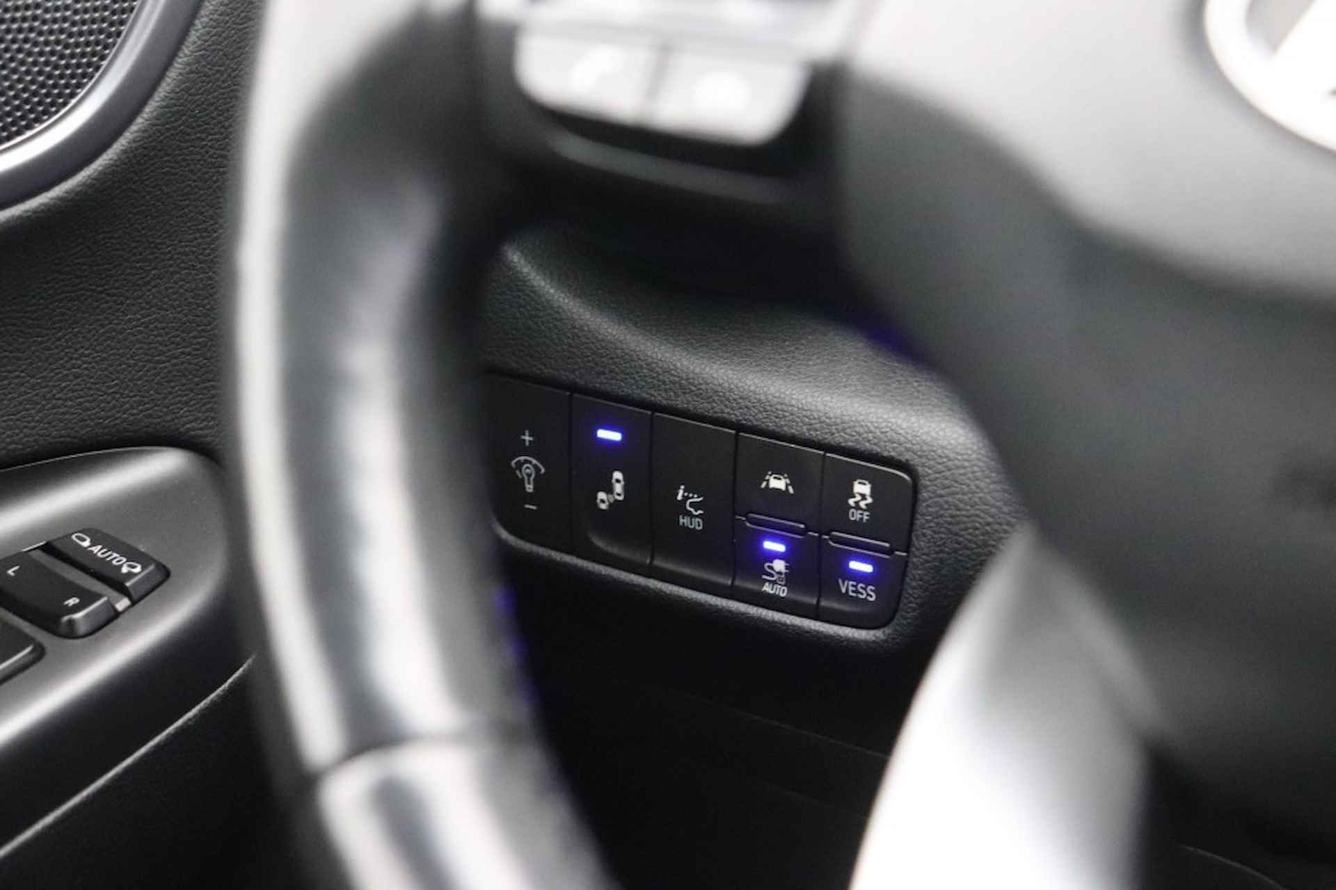 HYUNDAI Kona Electric EV Premium 64 kWh - Carplay, Camera - 27/37