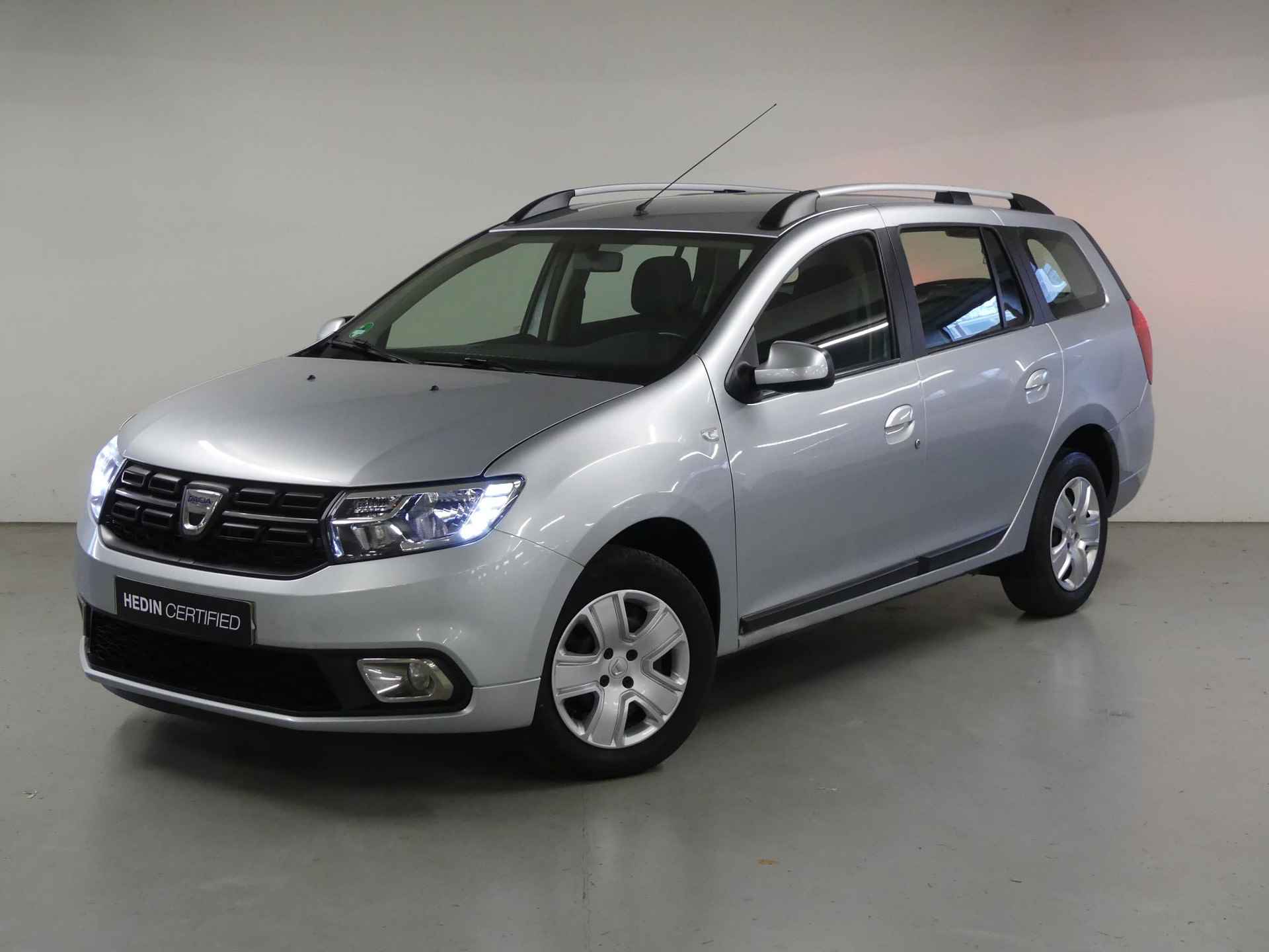 Dacia Logan MCV TCe 100 Bi-Fuel Comfort | Airco | Cruise Control | Parkeersensoren | Radio Classic | Bluetooth | Trekhaak - 2/22