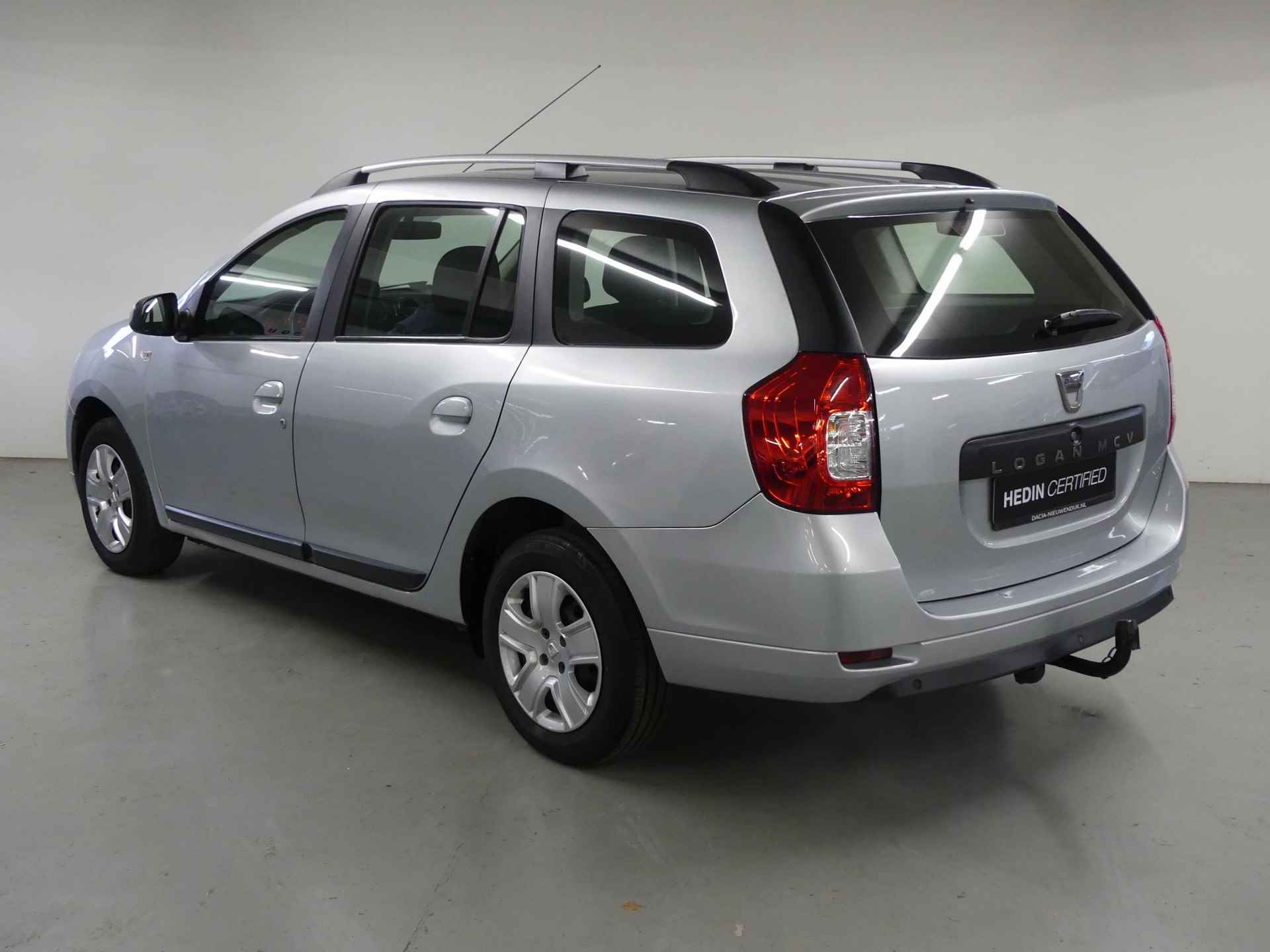 Dacia Logan MCV TCe 100 Bi-Fuel Comfort | Airco | Cruise Control | Parkeersensoren | Radio Classic | Bluetooth | Trekhaak - 8/22