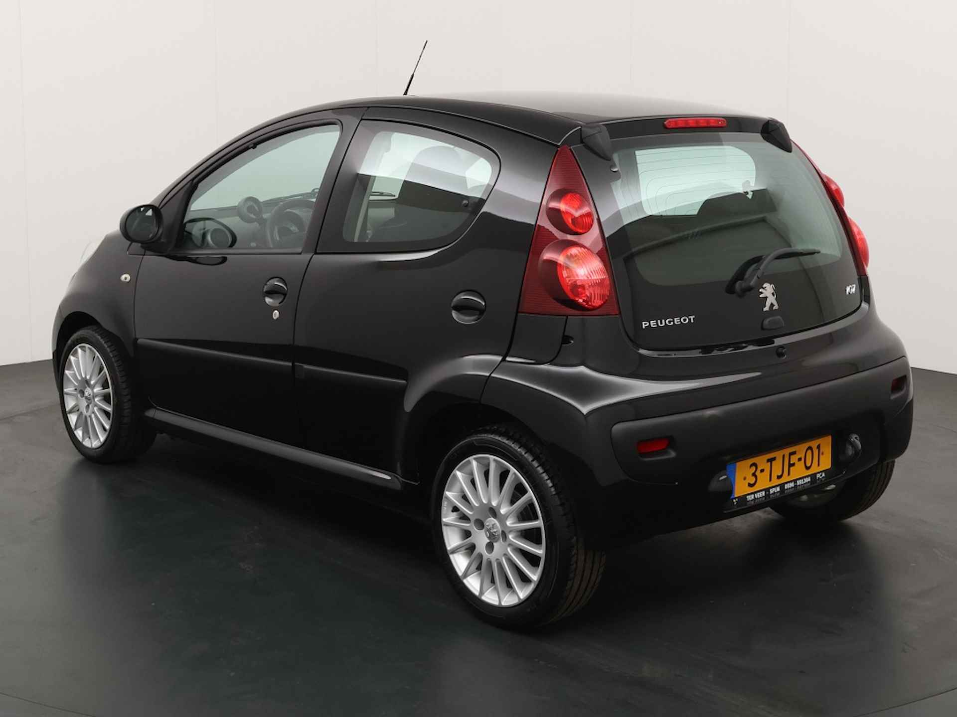 Peugeot 107 1.0 Active - 6/29