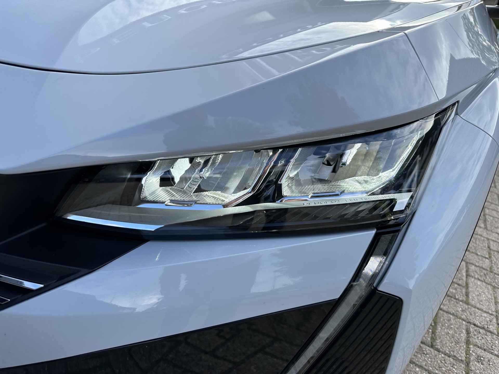 Peugeot 408 1.2 Turbo Allure 130 PK EAT8 Automaat | 2024 Auto | Navigatie | AGR Comfortstoel | Stoelverwarming | Camera | Climate Control | LED Verlichting | Keyless Entry | Draadloze Telefoon Lader | - 9/42