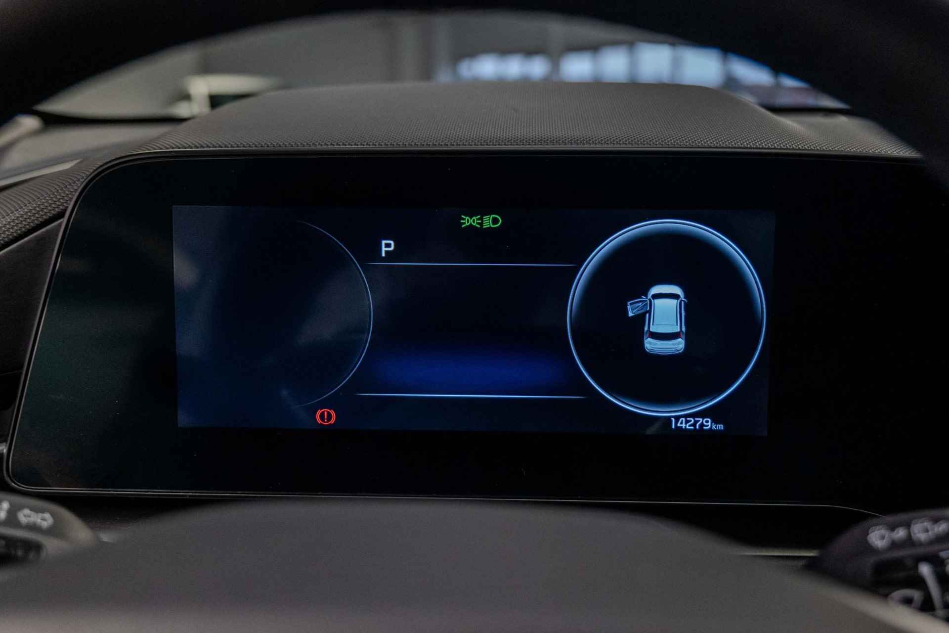 Kia Niro Edition 64.8 kWh | Apple CarPlay | Achteruitrij camera | Stoel/stuur verwarming | - 12/24