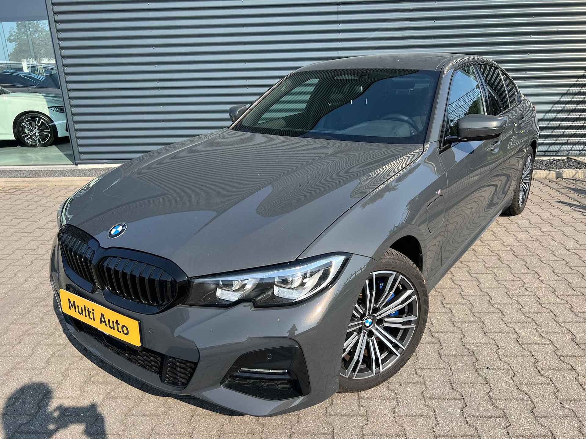 BMW 3-serie 330e M-Sport Plug in Hybrid PHEV | Adaptive Cruise | Camera | Harman/Kardon | Carplay | Dravitgrau Metallic | - 7/16