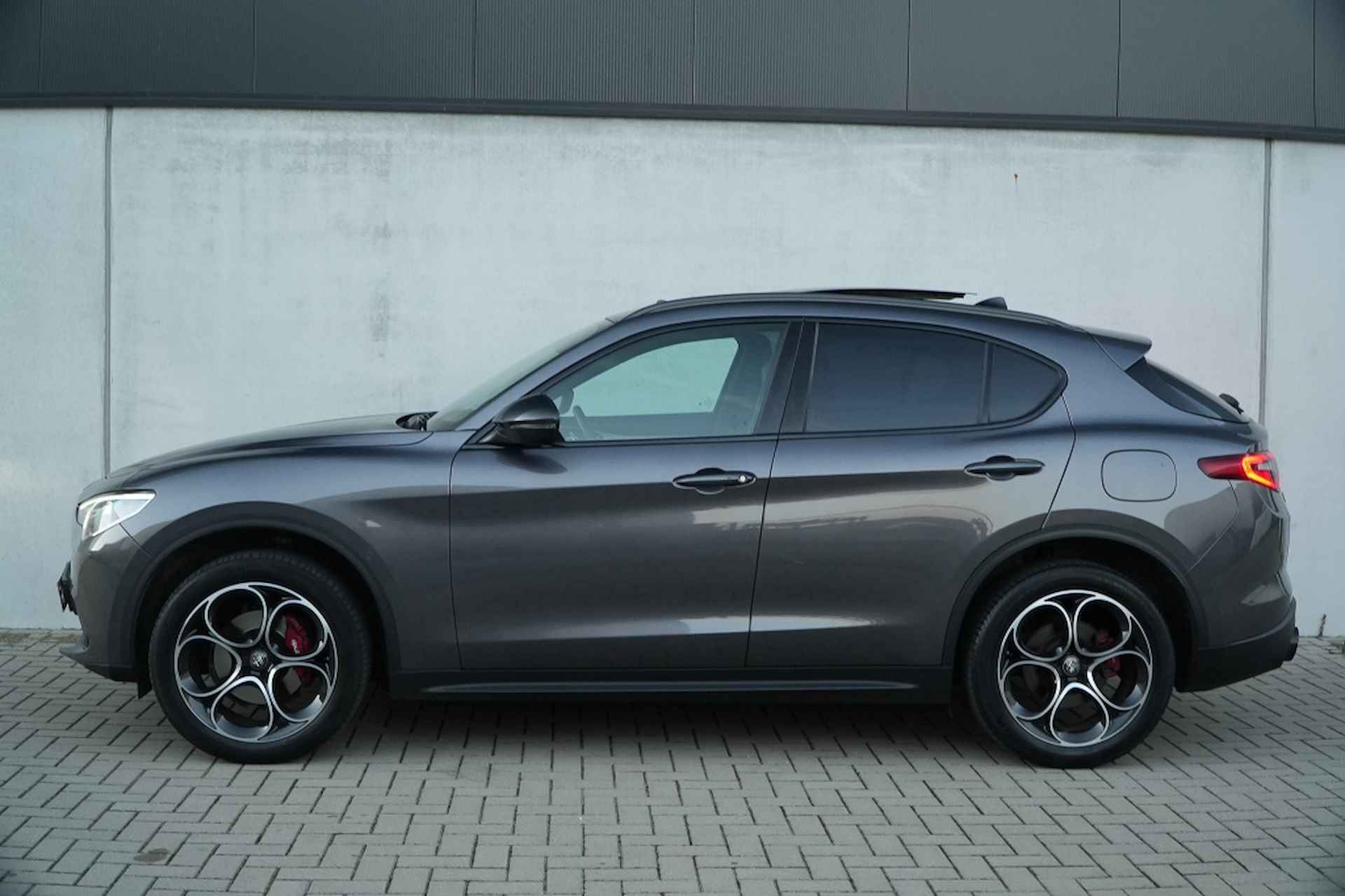 Alfa romeo Stelvio 2.0 Turbo 280 PK AWD B-Tech | Veloce | Pano | Driver | BTW | 20" - 8/29