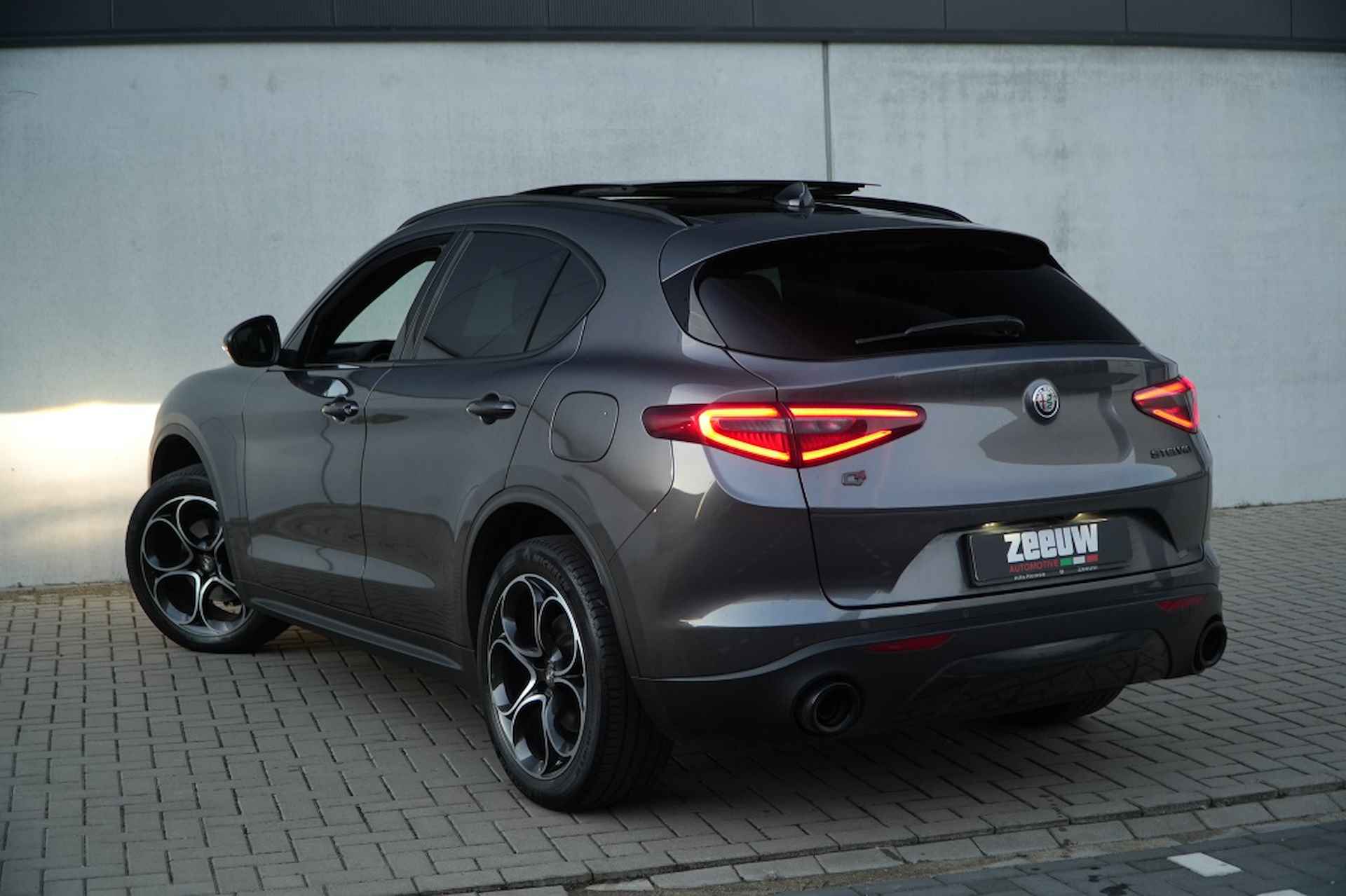 Alfa romeo Stelvio 2.0 Turbo 280 PK AWD B-Tech | Veloce | Pano | Driver | BTW | 20" - 24/29