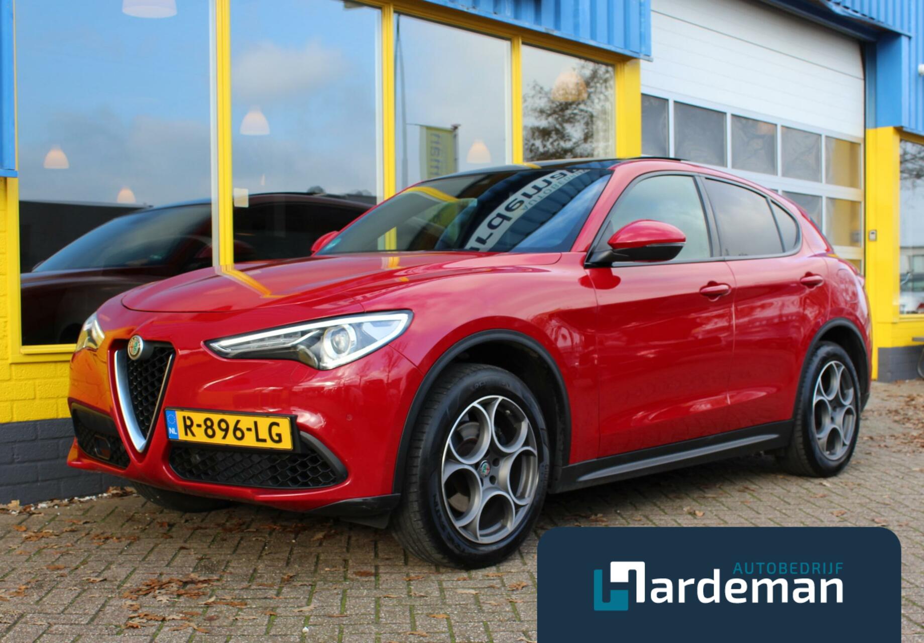 Alfa Romeo Stelvio 2.0 T AWD Panorama Veloce int.