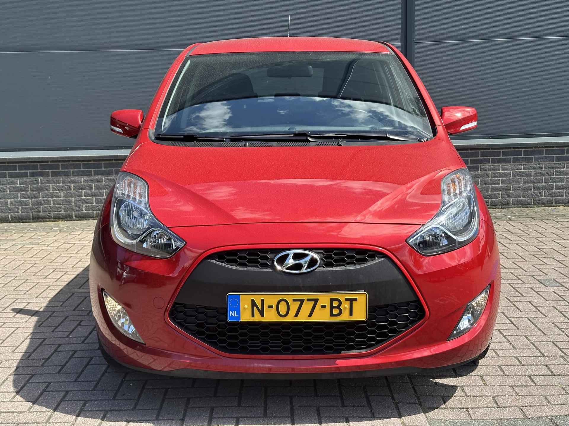 Hyundai ix20 1.4i i-Motion - 17/27