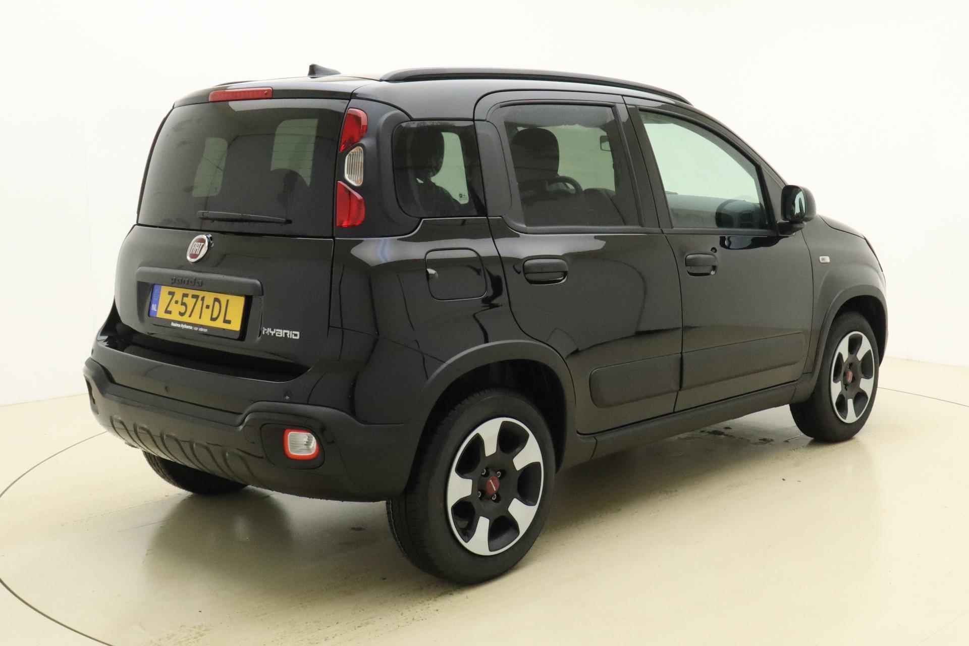 Fiat Panda 1.0 Hybrid Cross | Navigatie via Apple Carplay/Android Auto | Airco | Parkeersensoren achter | Bianco Gelato | Getint glas | Informeer naar de beschikbaarheid - 3/36