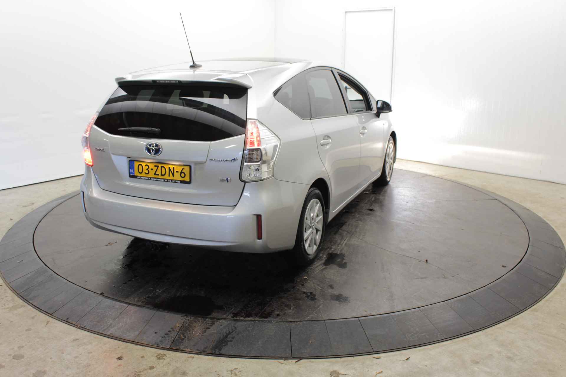 Toyota Prius Wagon Dynamic 7P Pano Camera trekh Nieuw staat Xenon JBL - 16/54