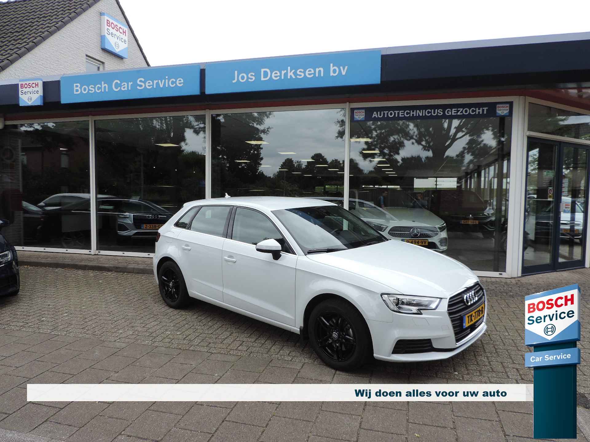 Audi A3 Sportback 1.0 TFSI 85kW 5drs - ACC | Nav | Climat | Audi sound | Stoelverw. | Afn. trekhaak - 1/13