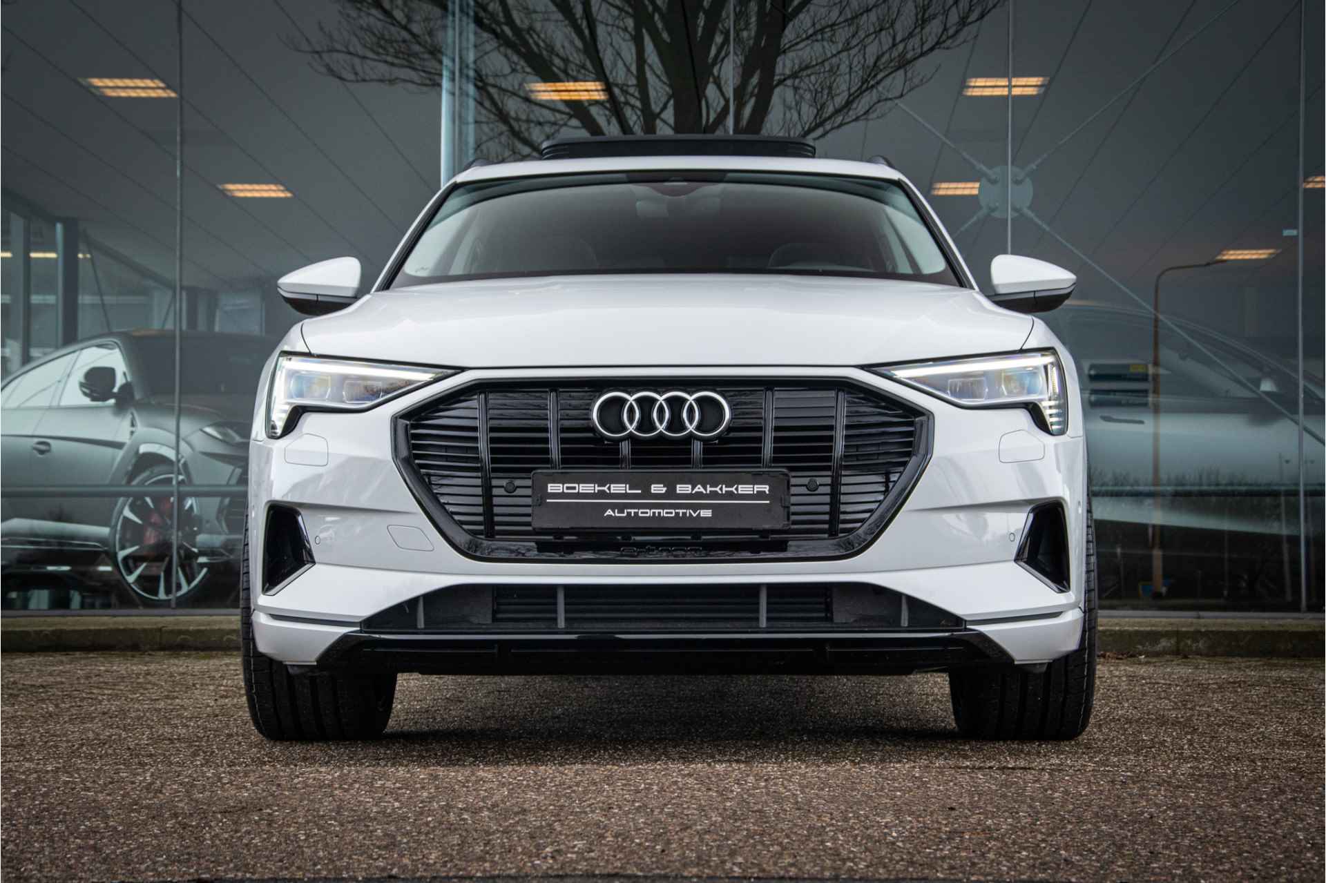 Audi e-tron Sportback 50 quattro - Panodak - Diamond Stitch leder - Black Optic - 23inch Rijbereik tot 351km (WLTP) - 58/76