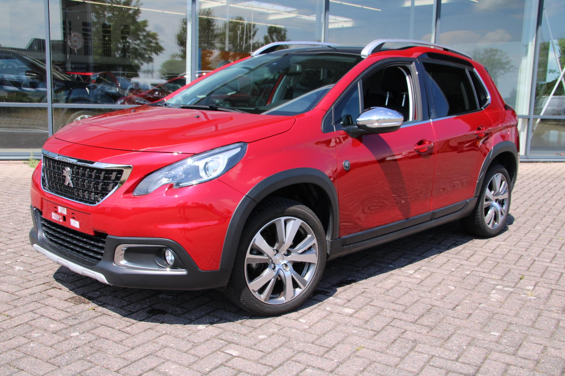 Peugeot 2008 1.2 PureTech Crossway