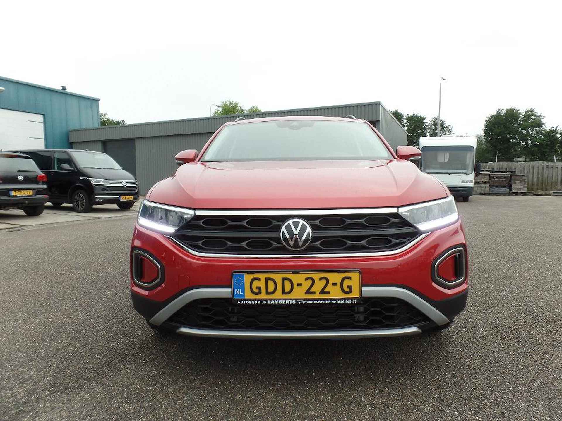 Volkswagen T-ROC 1.5 TSI Business AUTOMAAT NAVI CAMERA 2023 - 16/17