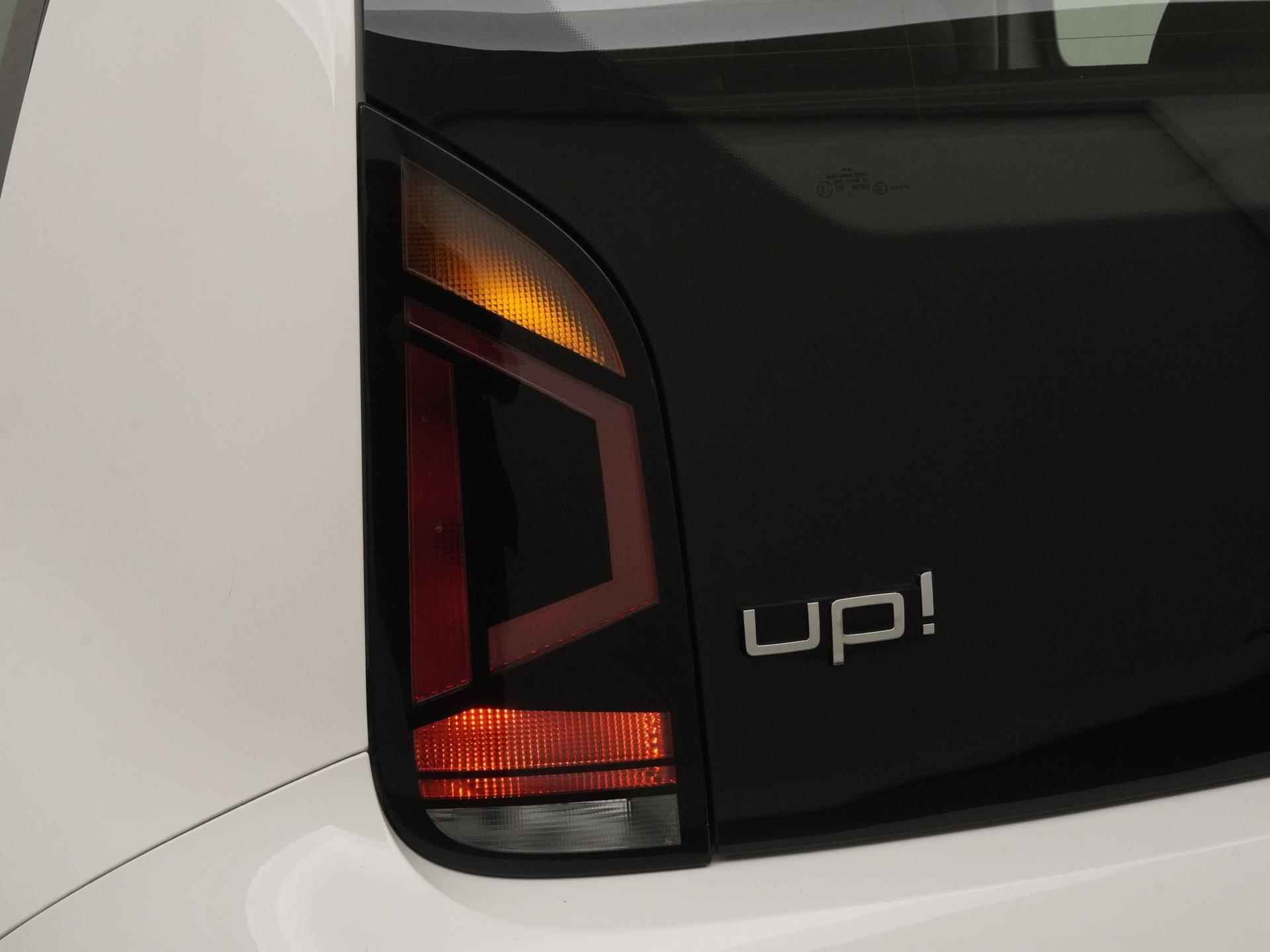 Volkswagen Up! 1.0 BMT up! beats | Airco | Zondag Open! - 19/32