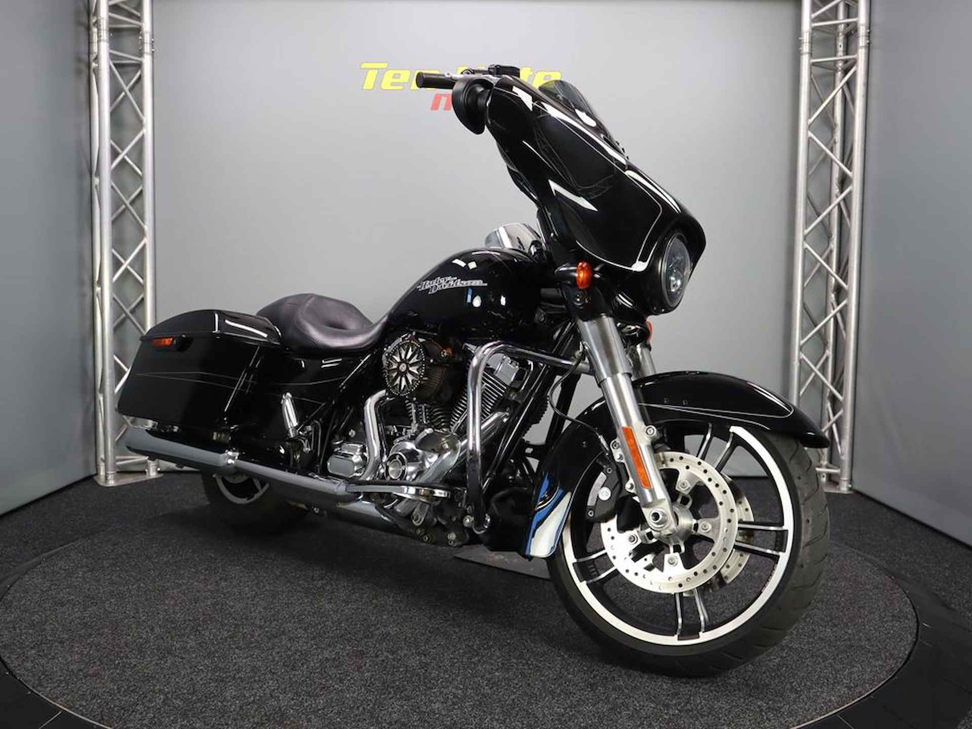 Harley Davidson Street Glide Special - 2/11