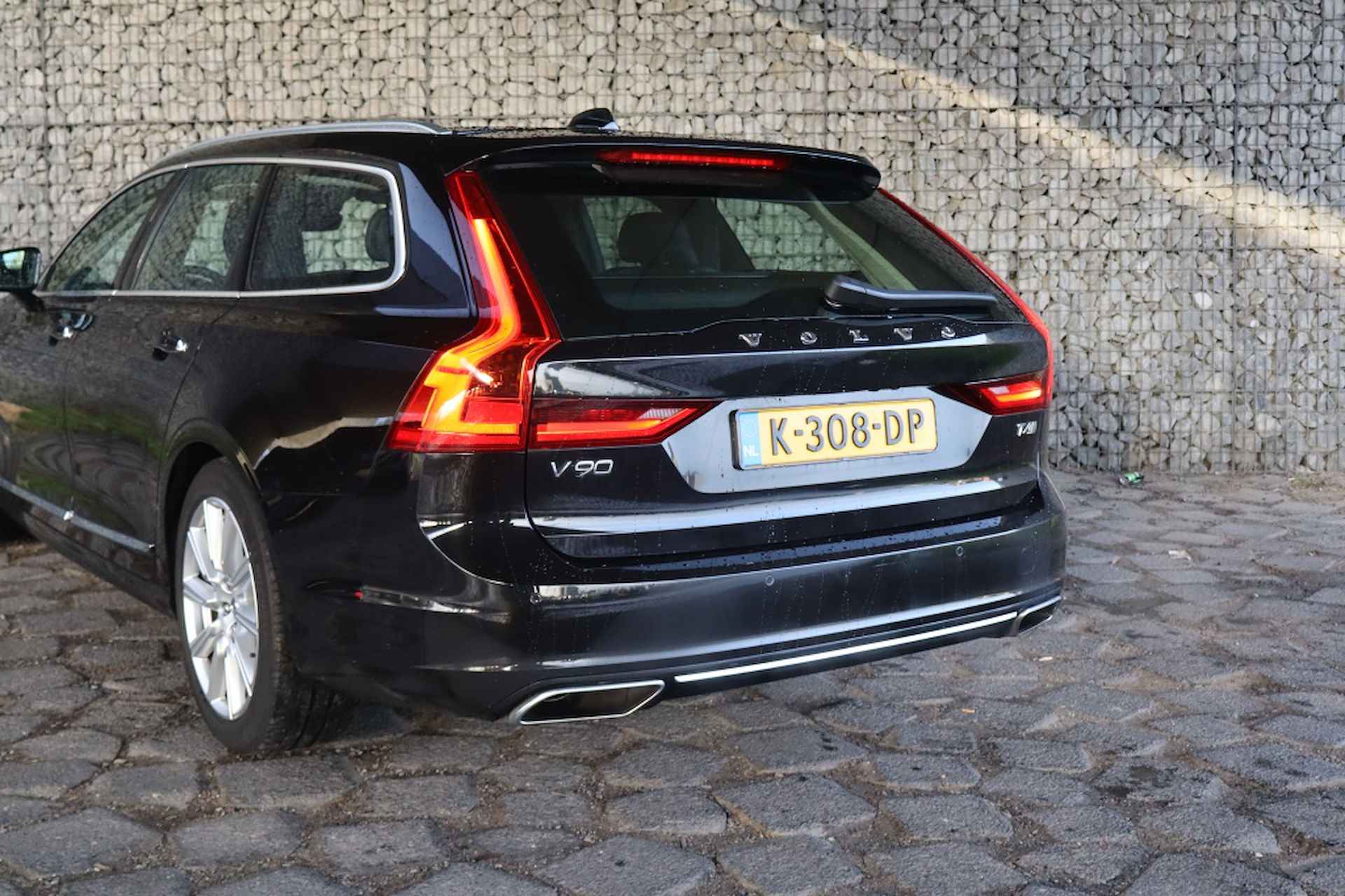 Volvo V90 2.0 T4 Inscription I Geen Import I Achteruitrijcamera I Stoelver - 26/31