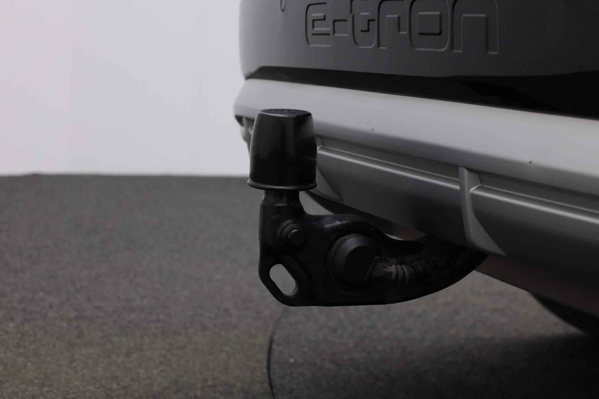Audi Q4 e-tron 40 S edition 77 kWh 204PK | Warmtepomp | Pano | Trekhaak | Matrix LED | Camera | 20 inch | ACC - 11/46