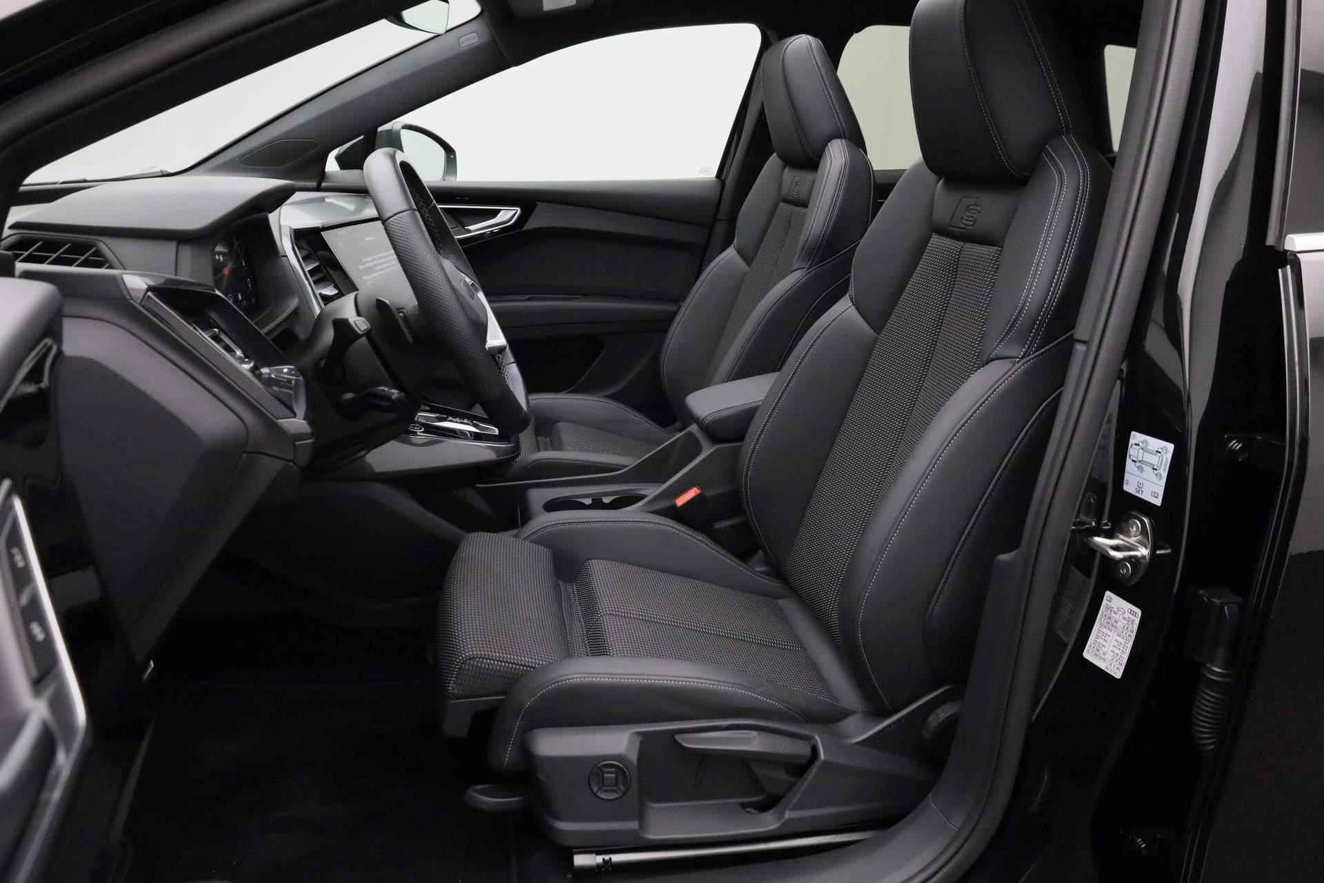 Audi Q4 e-tron 40 S edition 77 kWh 204PK | Warmtepomp | Pano | Trekhaak | Matrix LED | Camera | 20 inch | ACC - 24/46