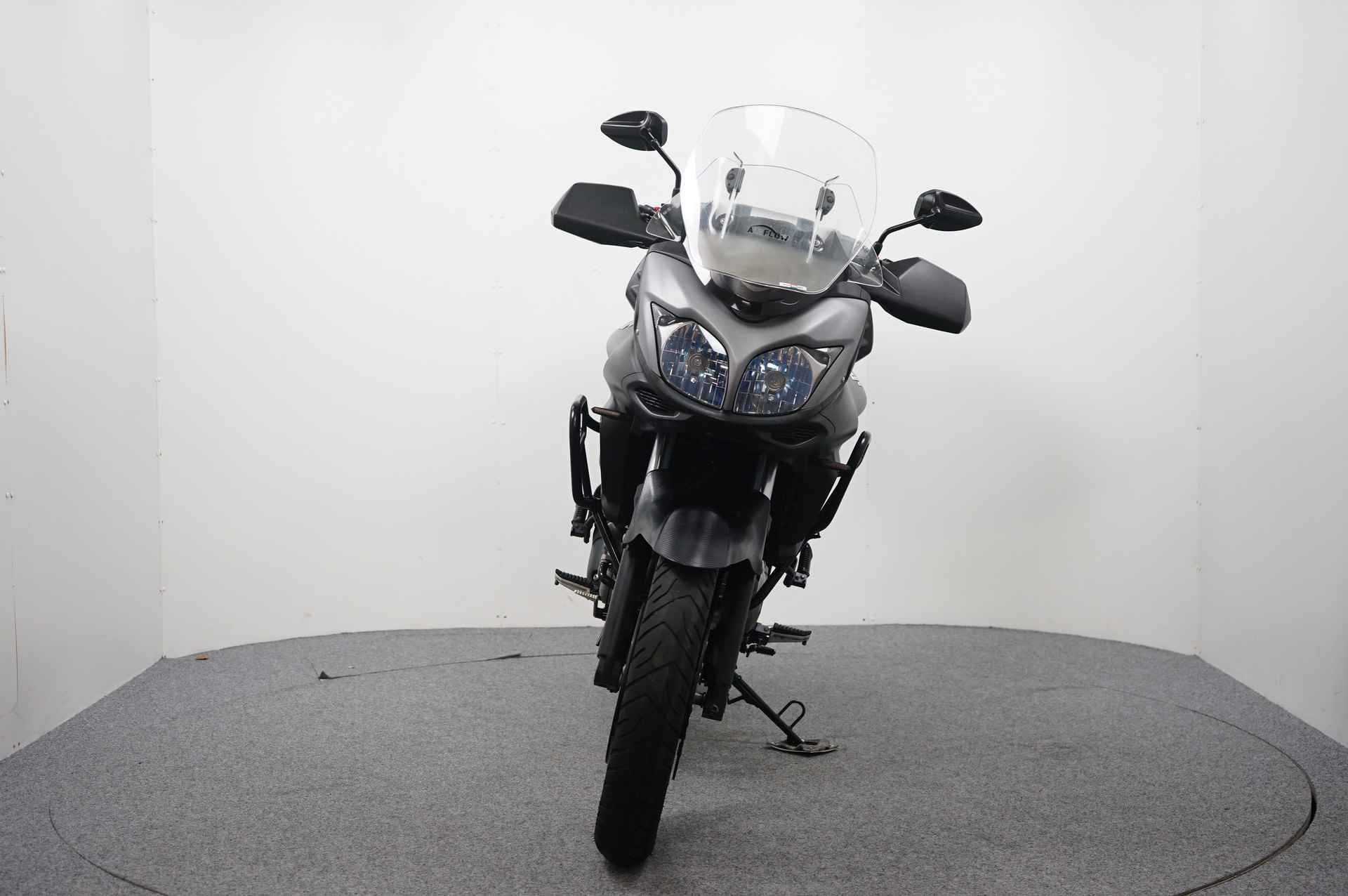 Suzuki DL 650 A V-STROM - 3/17