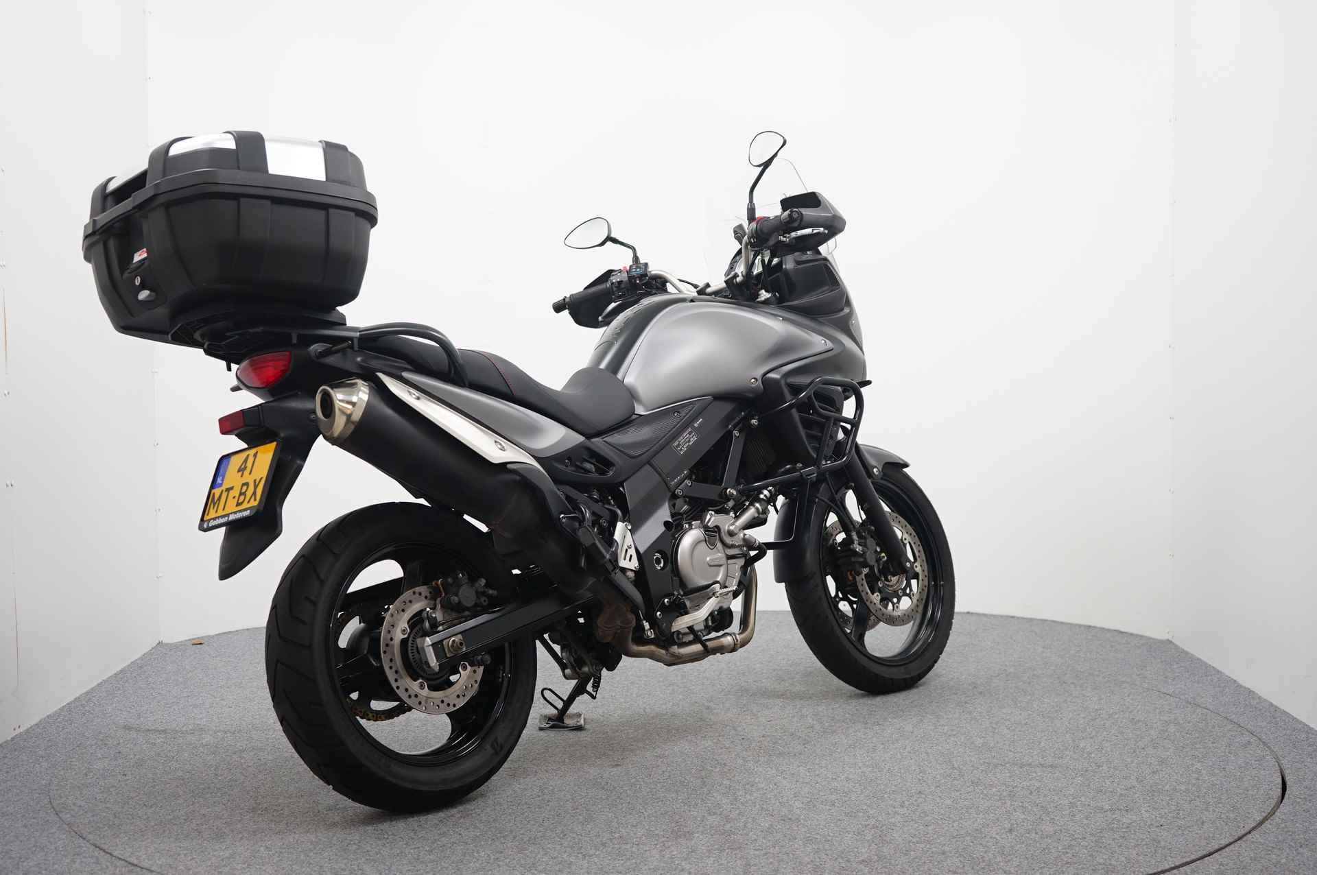 Suzuki DL 650 A V-STROM - 8/17