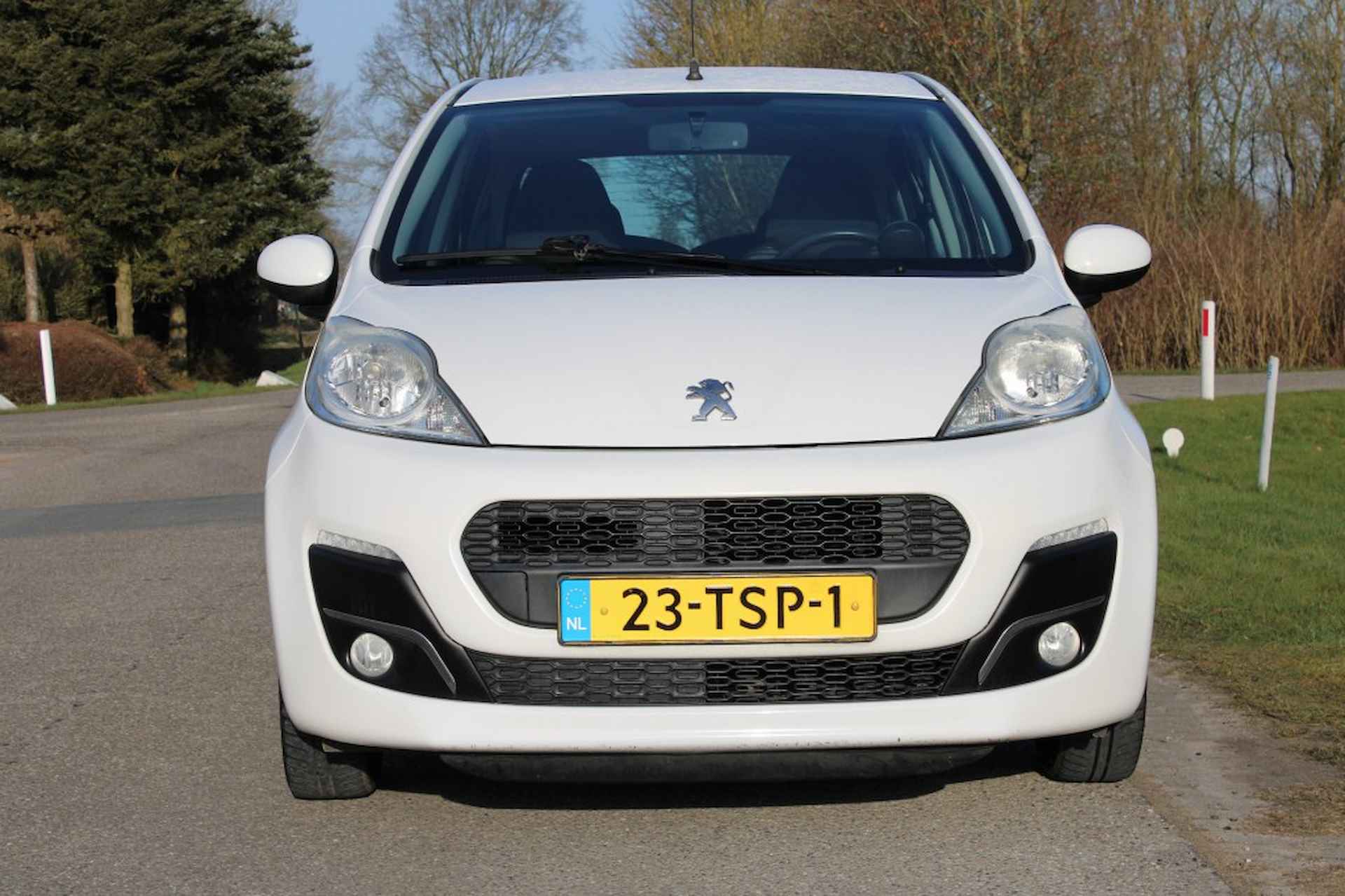 PEUGEOT 107 1.0 68pk Active airco/5-deurs - 14/34