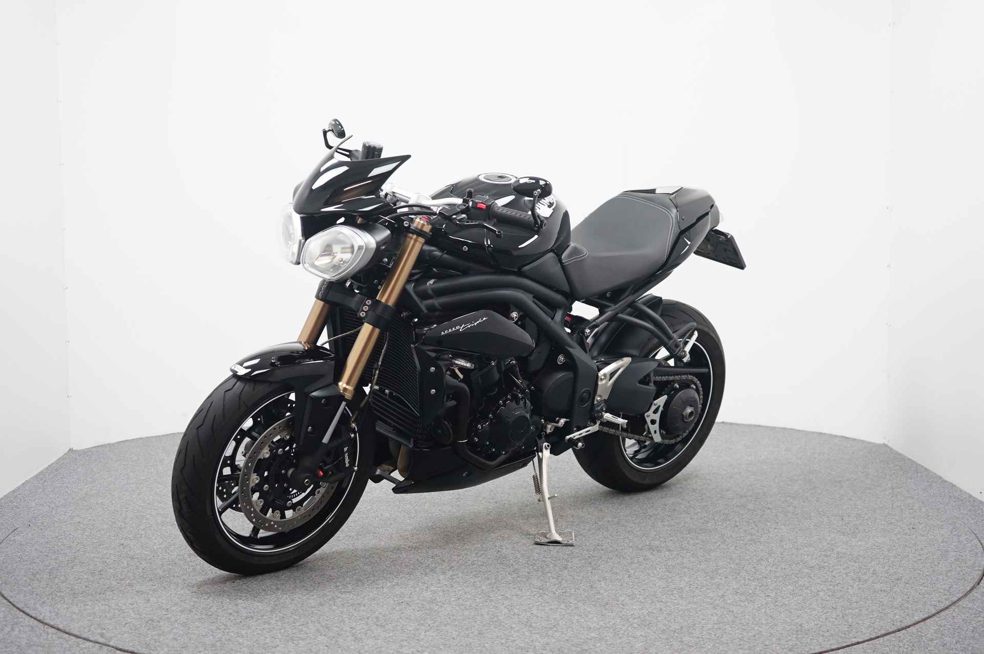 Triumph SPEED TRIPLE - 4/18