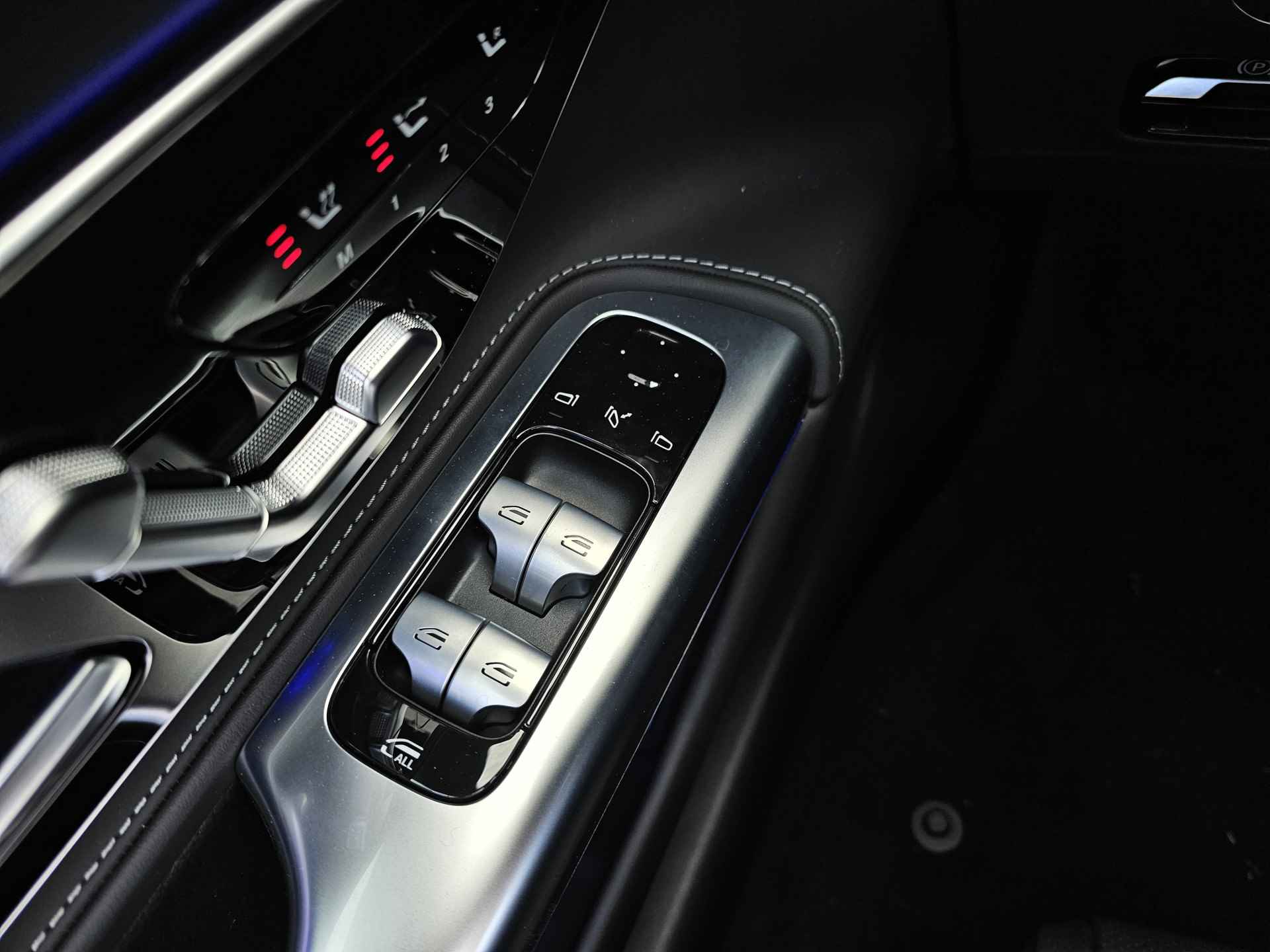 Mercedes-Benz SL-Klasse Roadster 43 AMG | Premium | V8-Styling | Rij-assistentiepakket | Digital Light | 360° Camera - 15/23