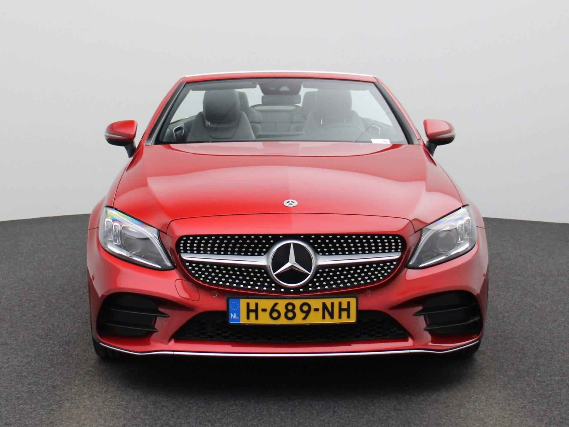 Mercedes-Benz C-klasse Cabrio 180 Premium Pack | AMG Line Pack - Cabriolet | Automaat | Apple Carplay/Android Auto | MULTIBEAM LED | Nekverwarming | Sfeerverlichting | Stoelverwarming voor | Houtafwerking interieur | - 3/46