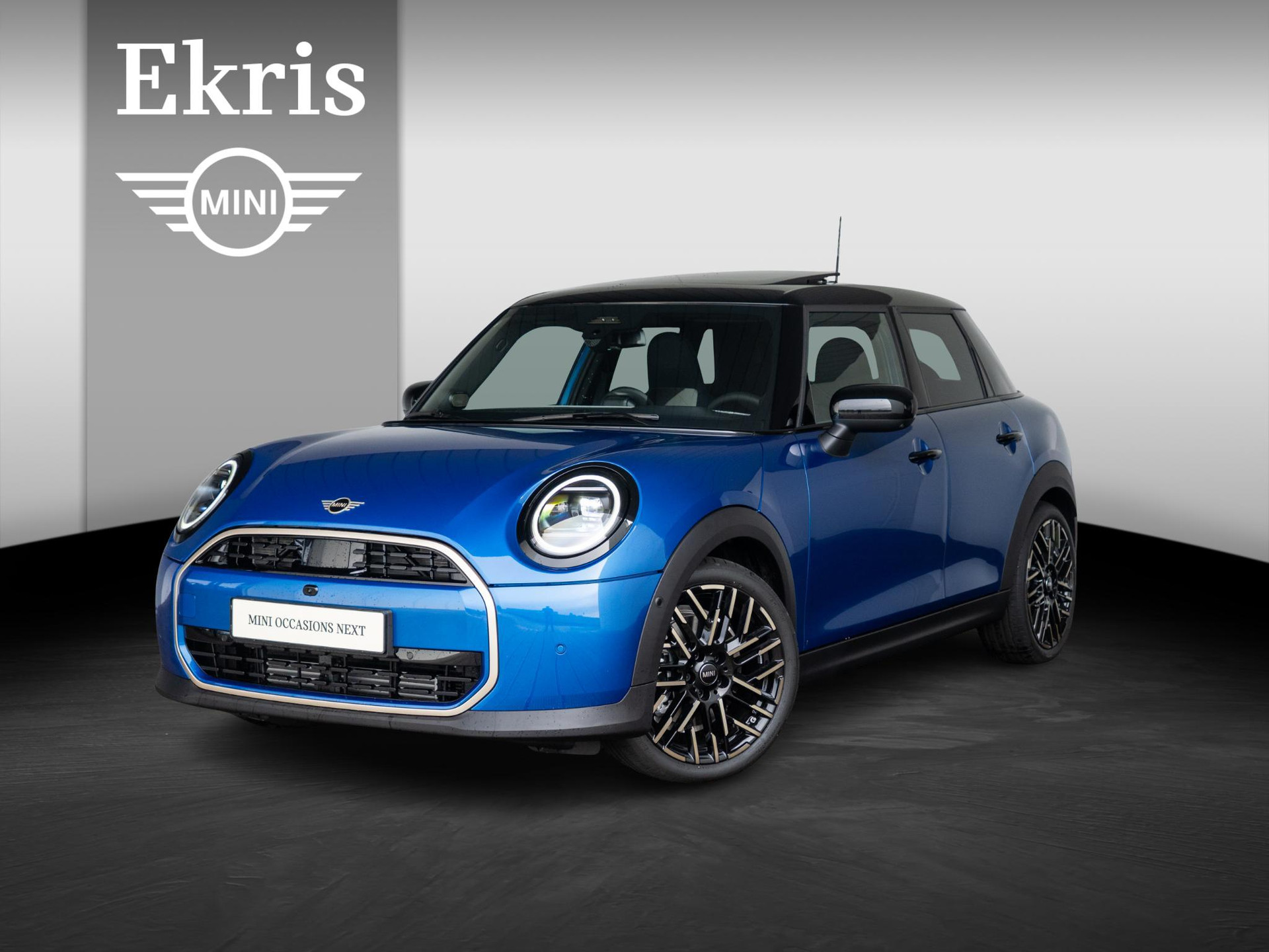 MINI 5-deurs Cooper C Favoured + L-pakket