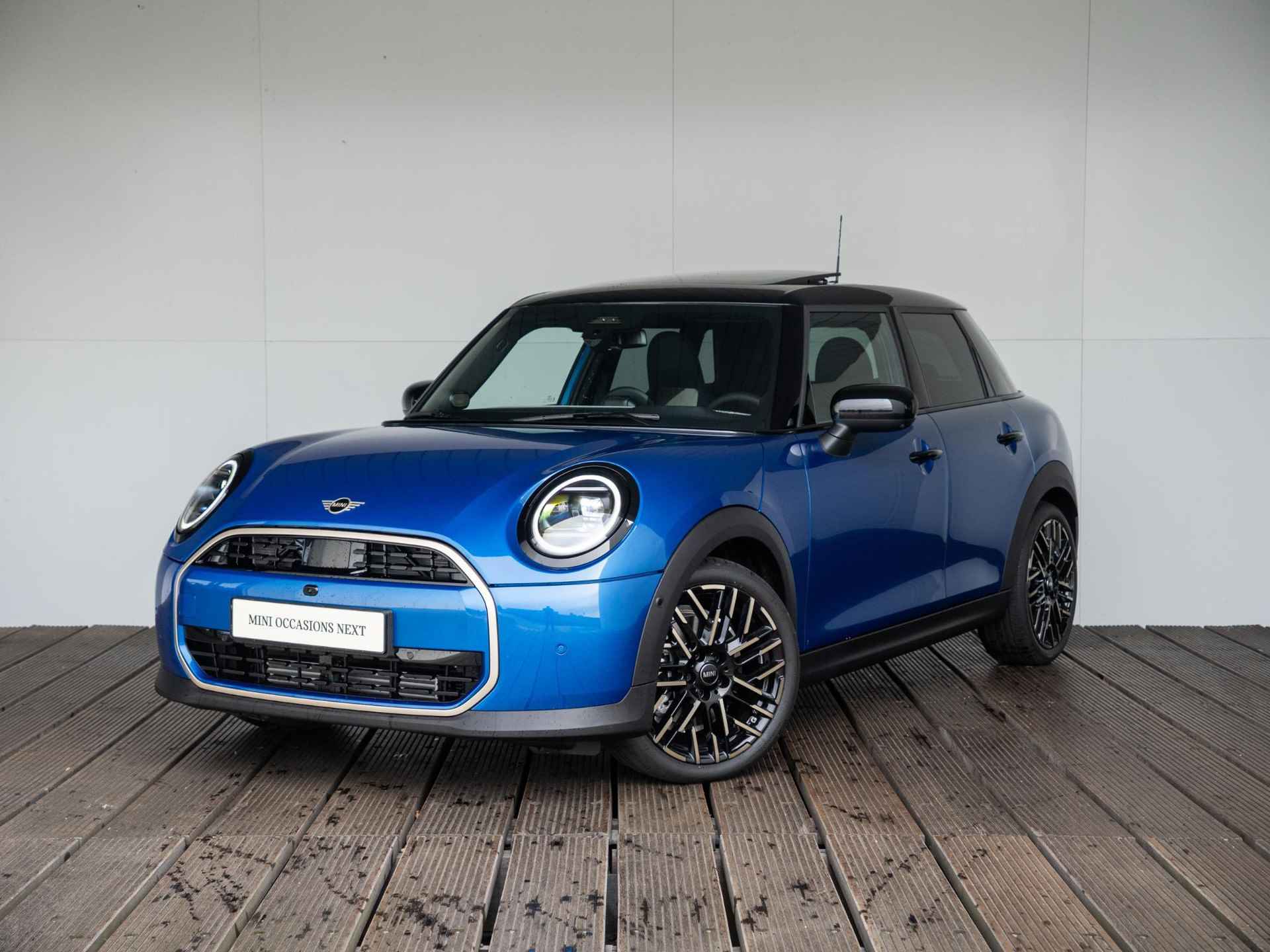 MINI 5-deurs Cooper C Favoured + L-pakket - 40/40