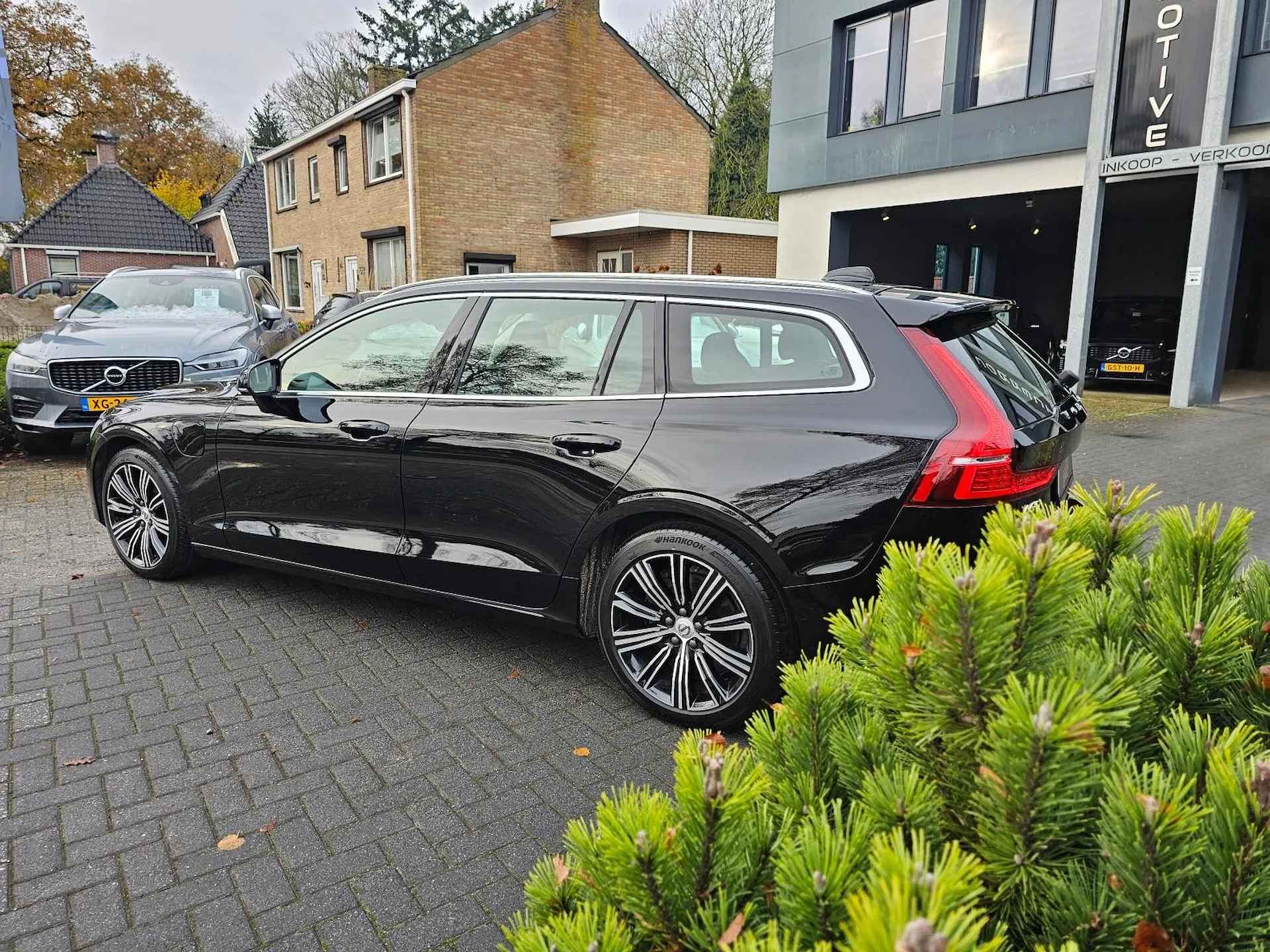 Volvo V60 2.0 T8 Twin Engine AWD Inscription - 11/40