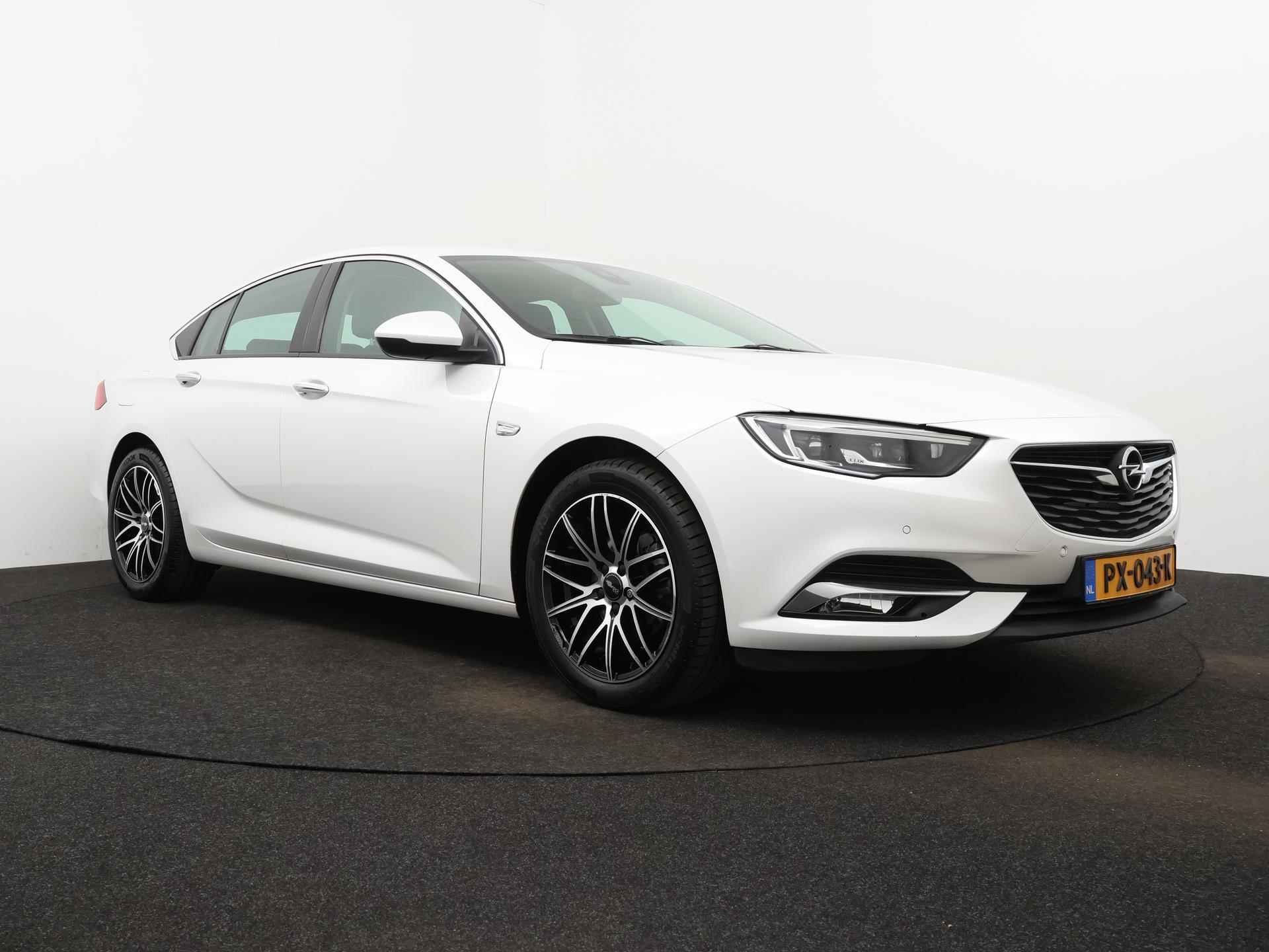 Opel Insignia Grand Sport Innovation 165pk Automaat | Navigatie | Licht Metalen Velgen 18" | Lederen Bekleding | Parkeersensor Achter/Voor | Voorstoelen Verwamd - 5/36